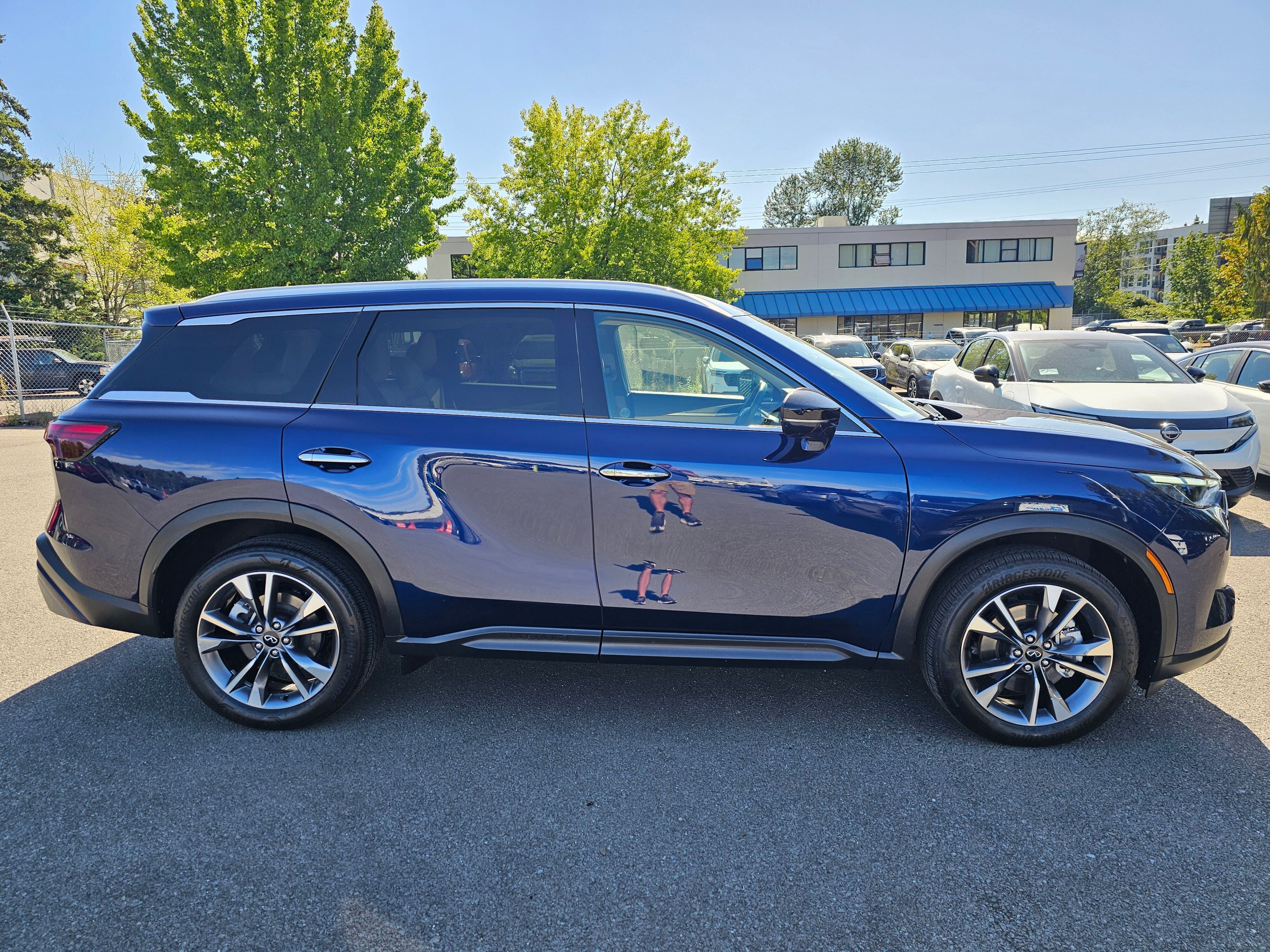 2022 INFINITI QX60 LUXE