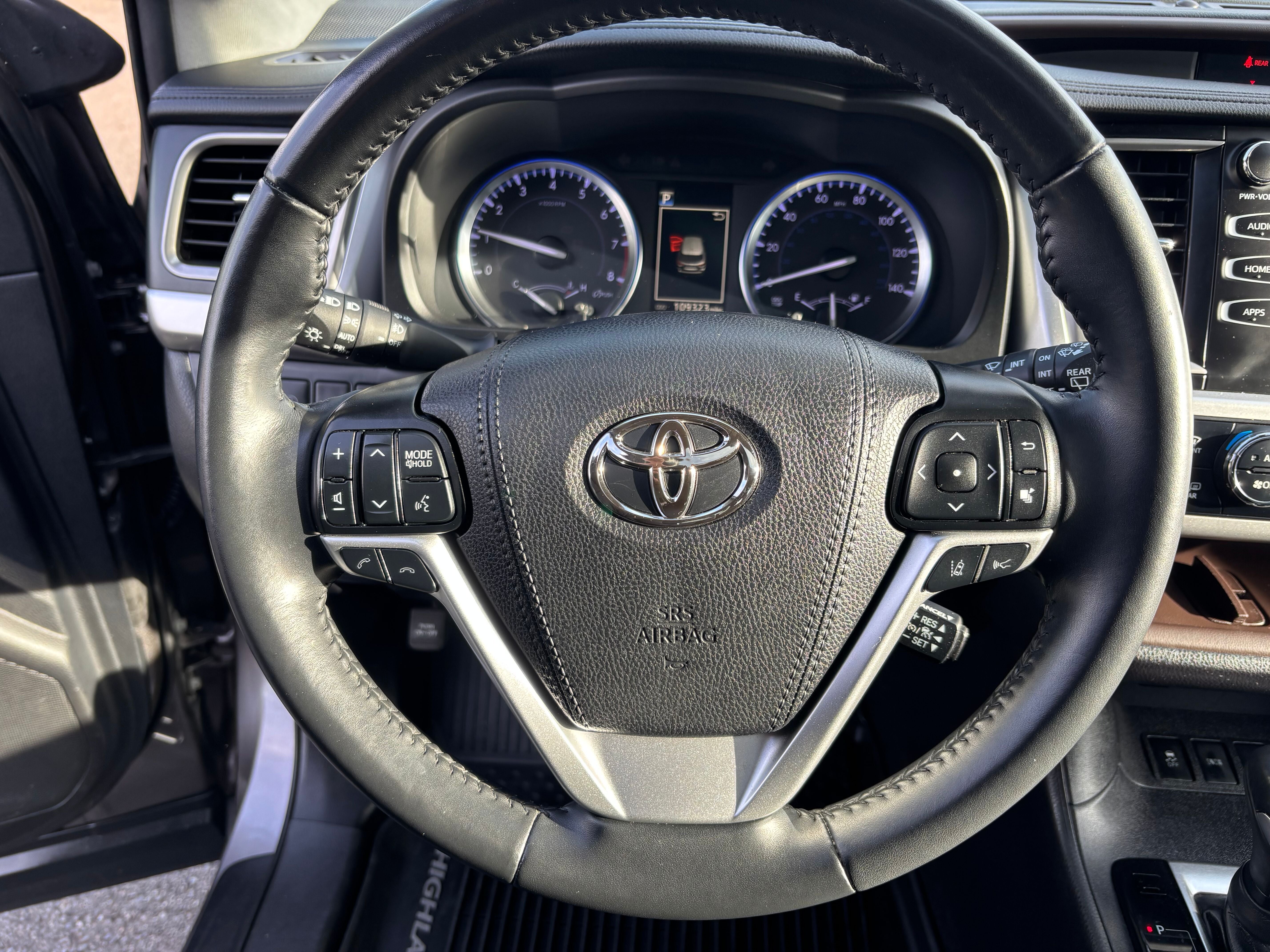 2019 Toyota Highlander SE