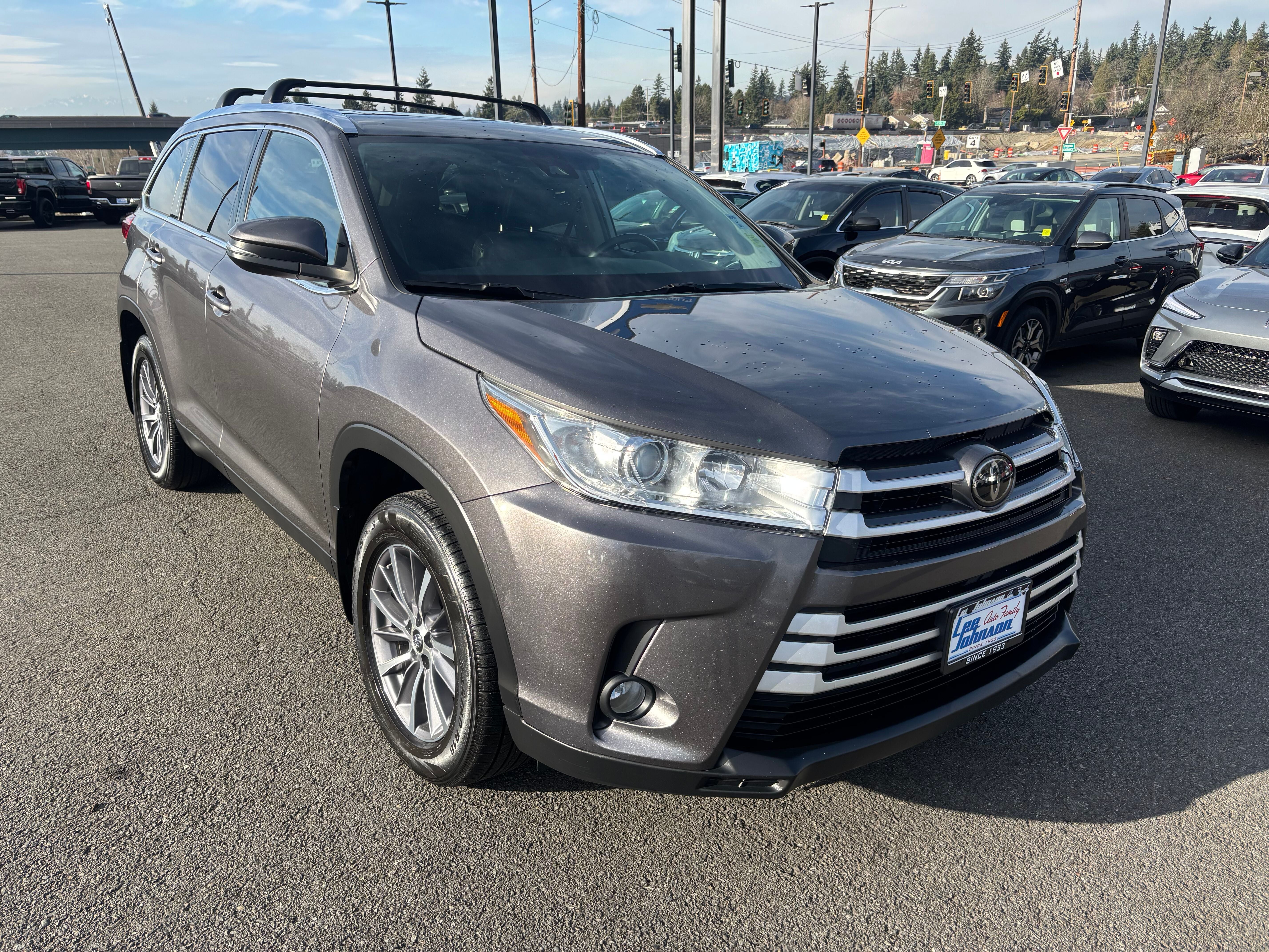2019 Toyota Highlander SE