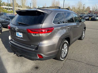 2019 Toyota Highlander SE