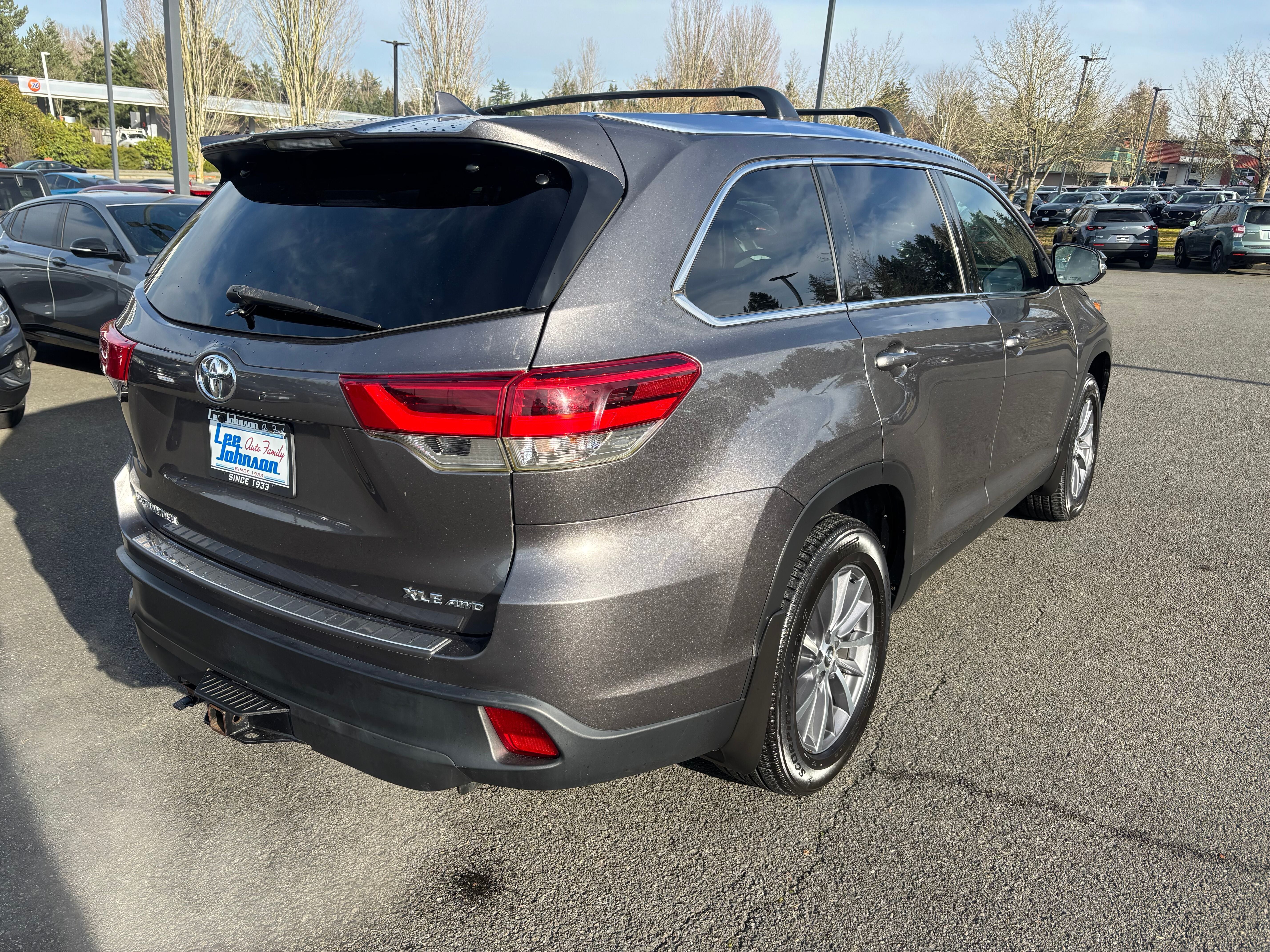 2019 Toyota Highlander SE