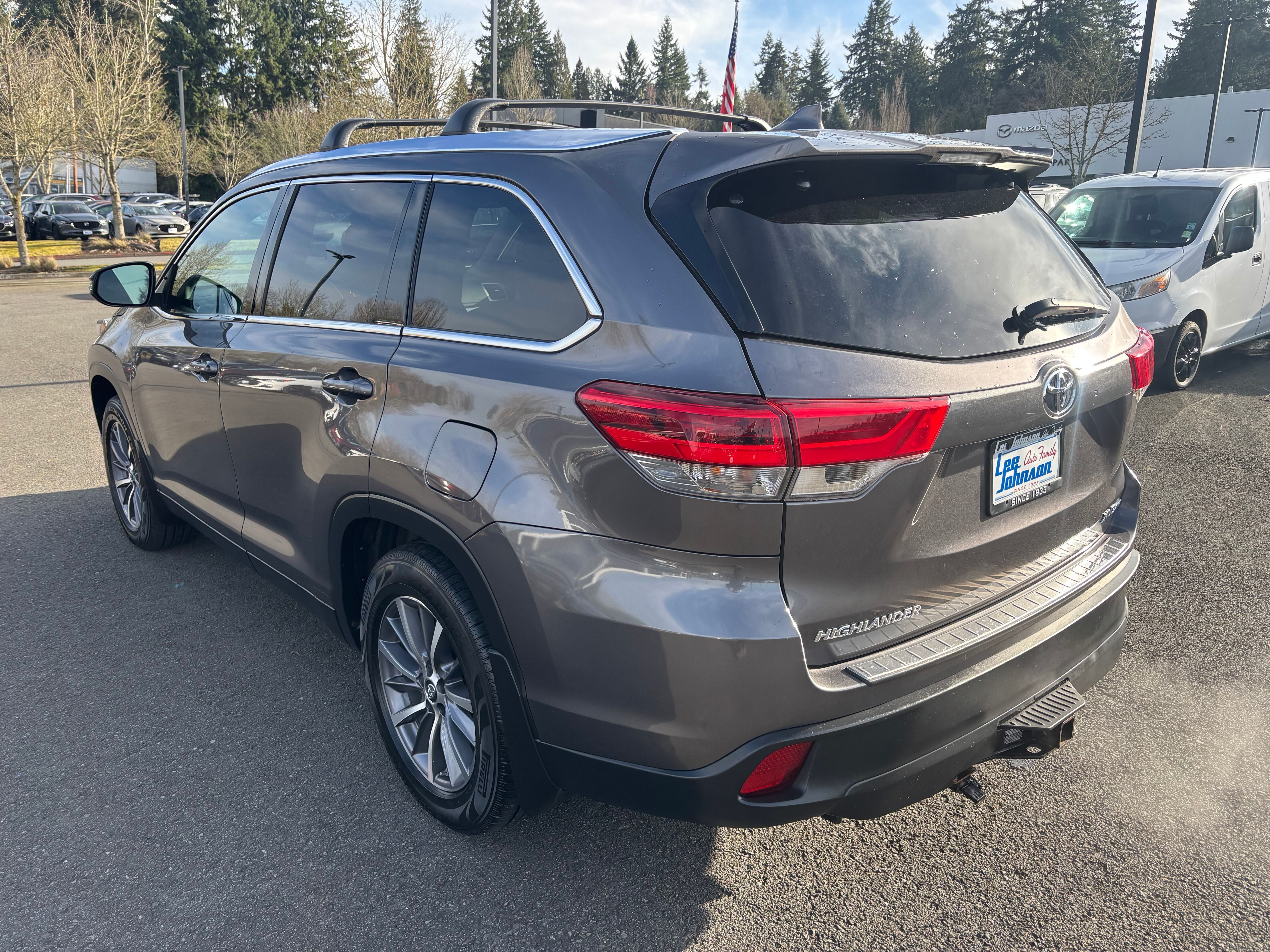 2019 Toyota Highlander SE