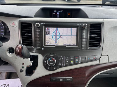 2012 Toyota Sienna XLE AAS