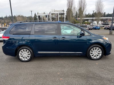2012 Toyota Sienna XLE AAS