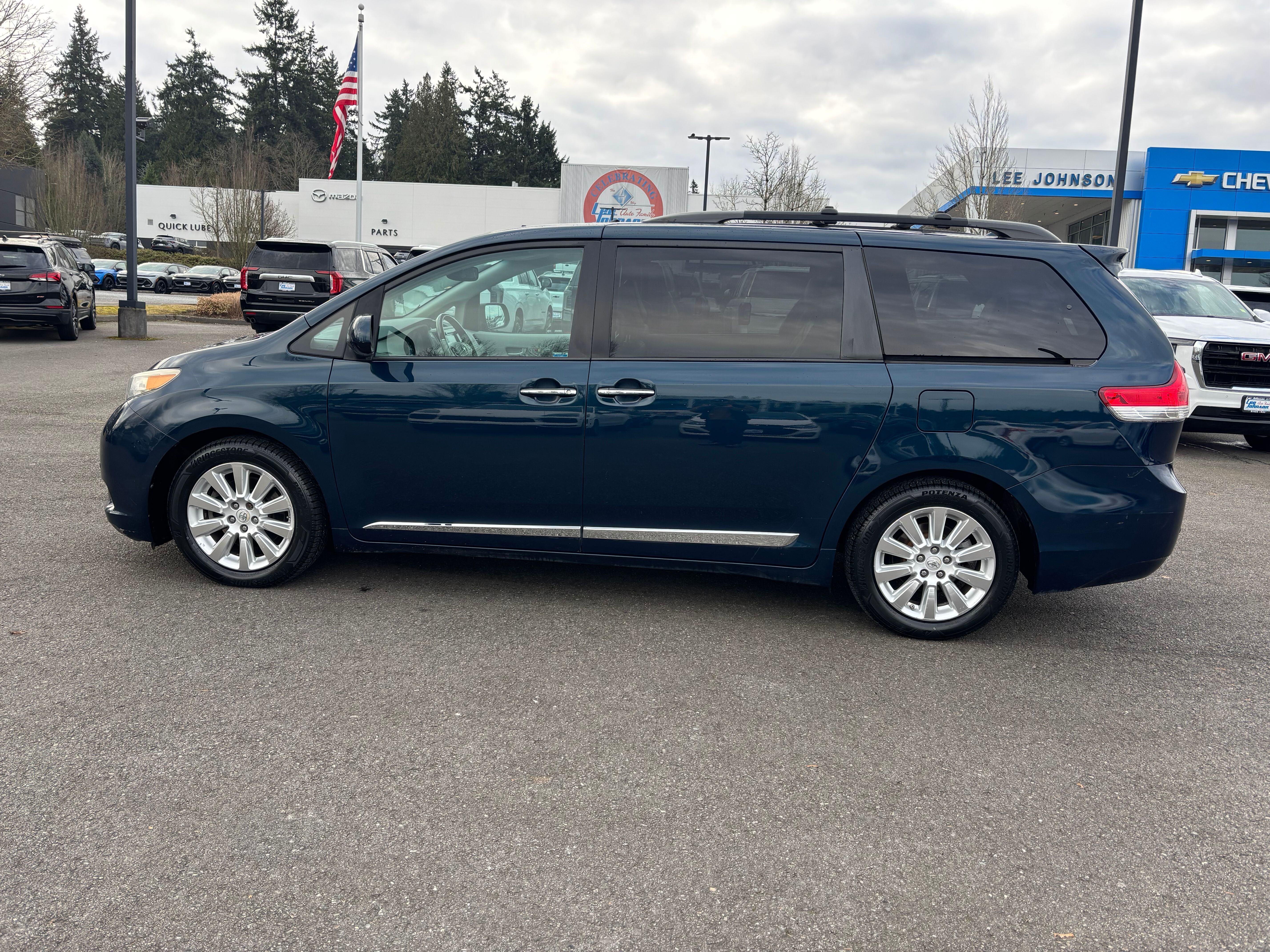 2012 Toyota Sienna XLE AAS
