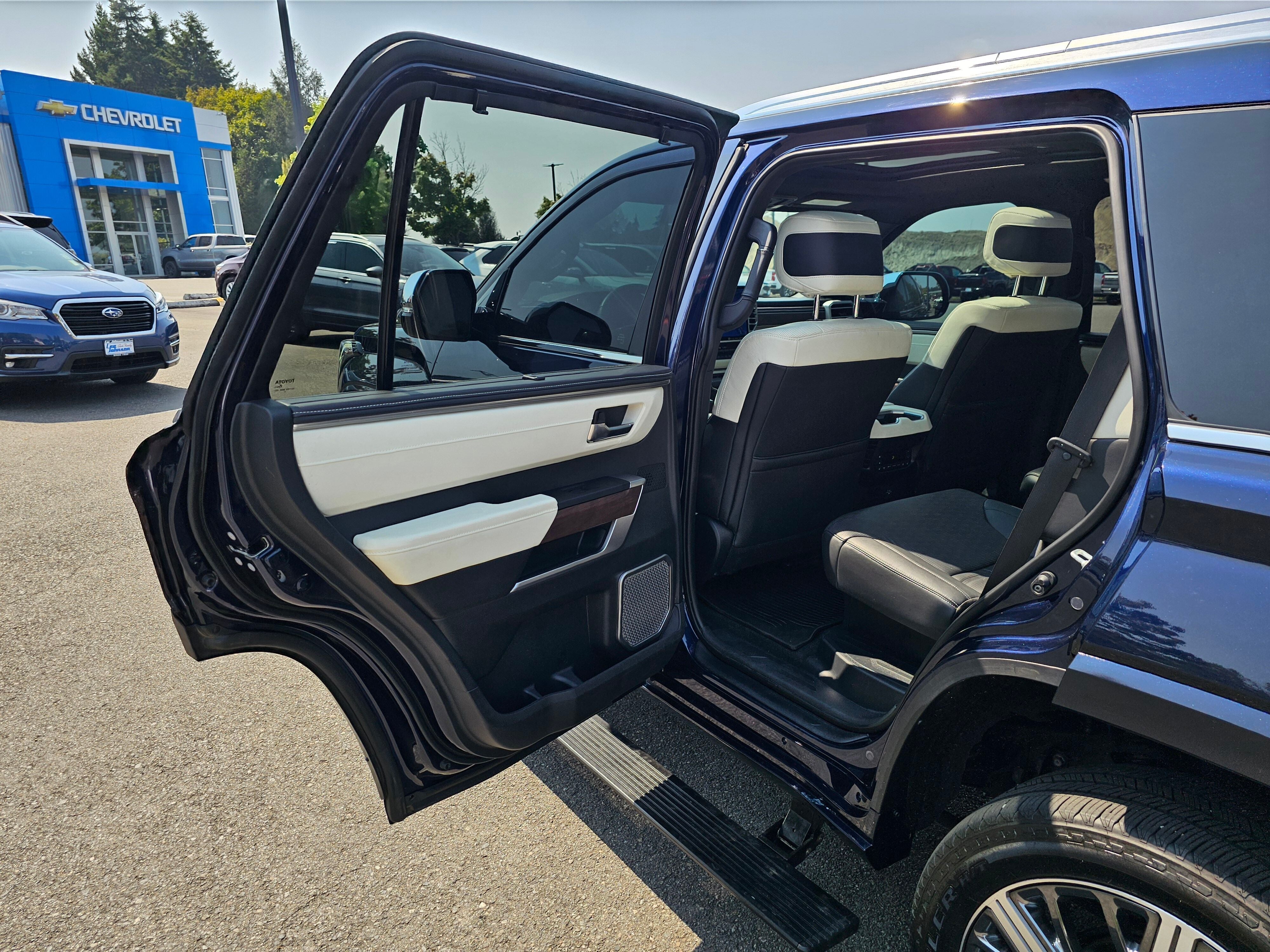 2023 Toyota Sequoia SR5