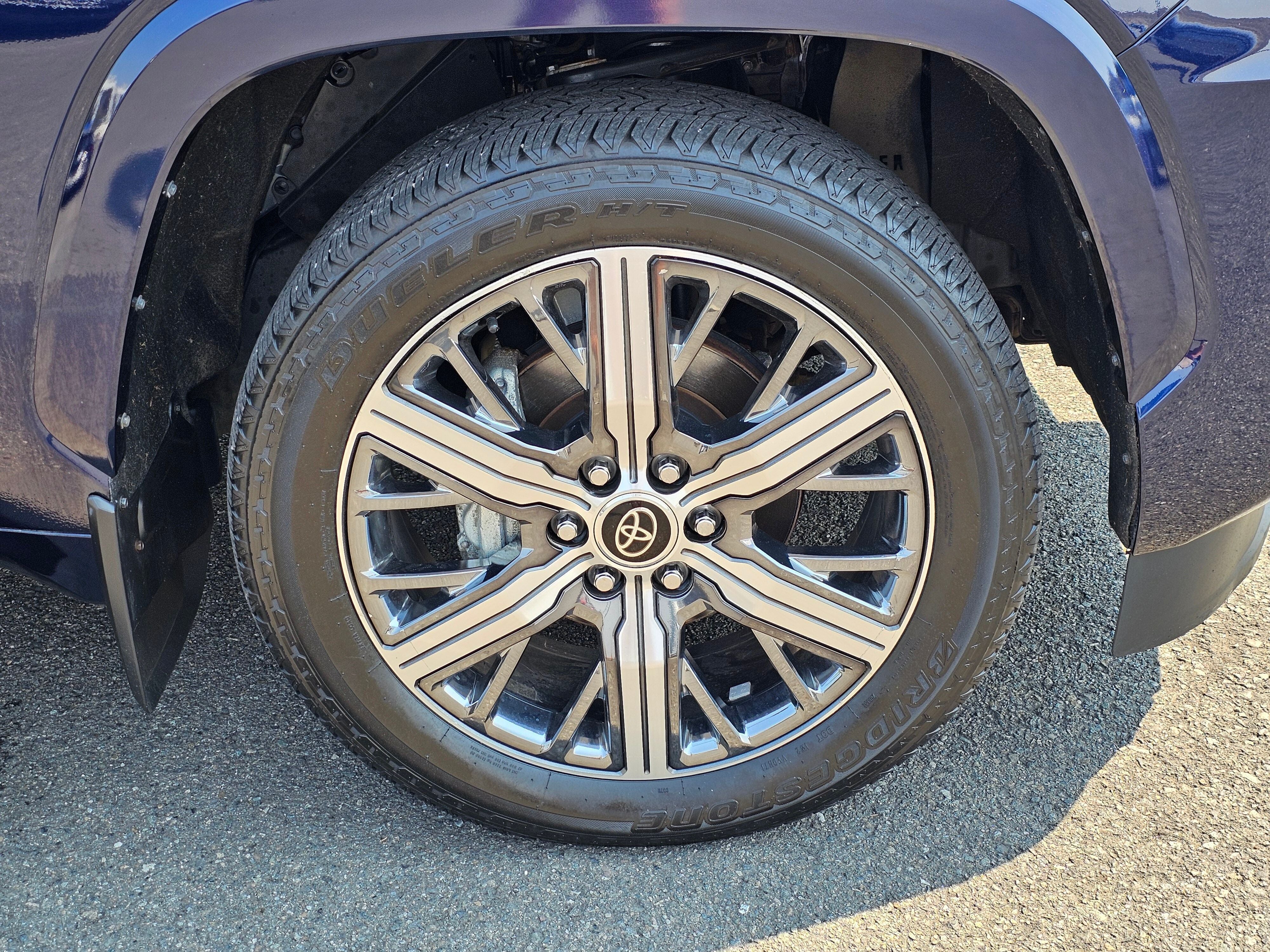 2023 Toyota Sequoia SR5
