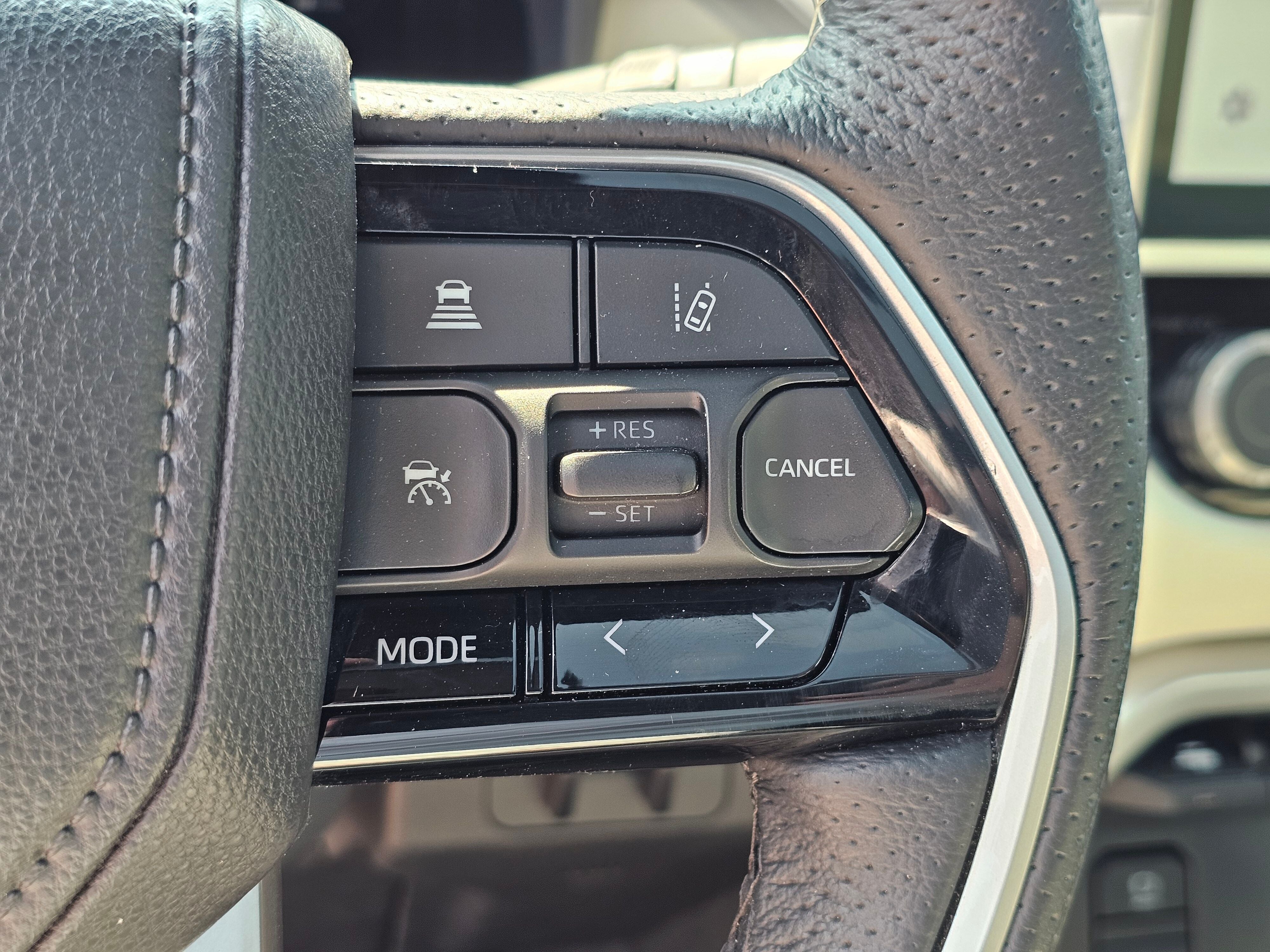 2023 Toyota Sequoia SR5