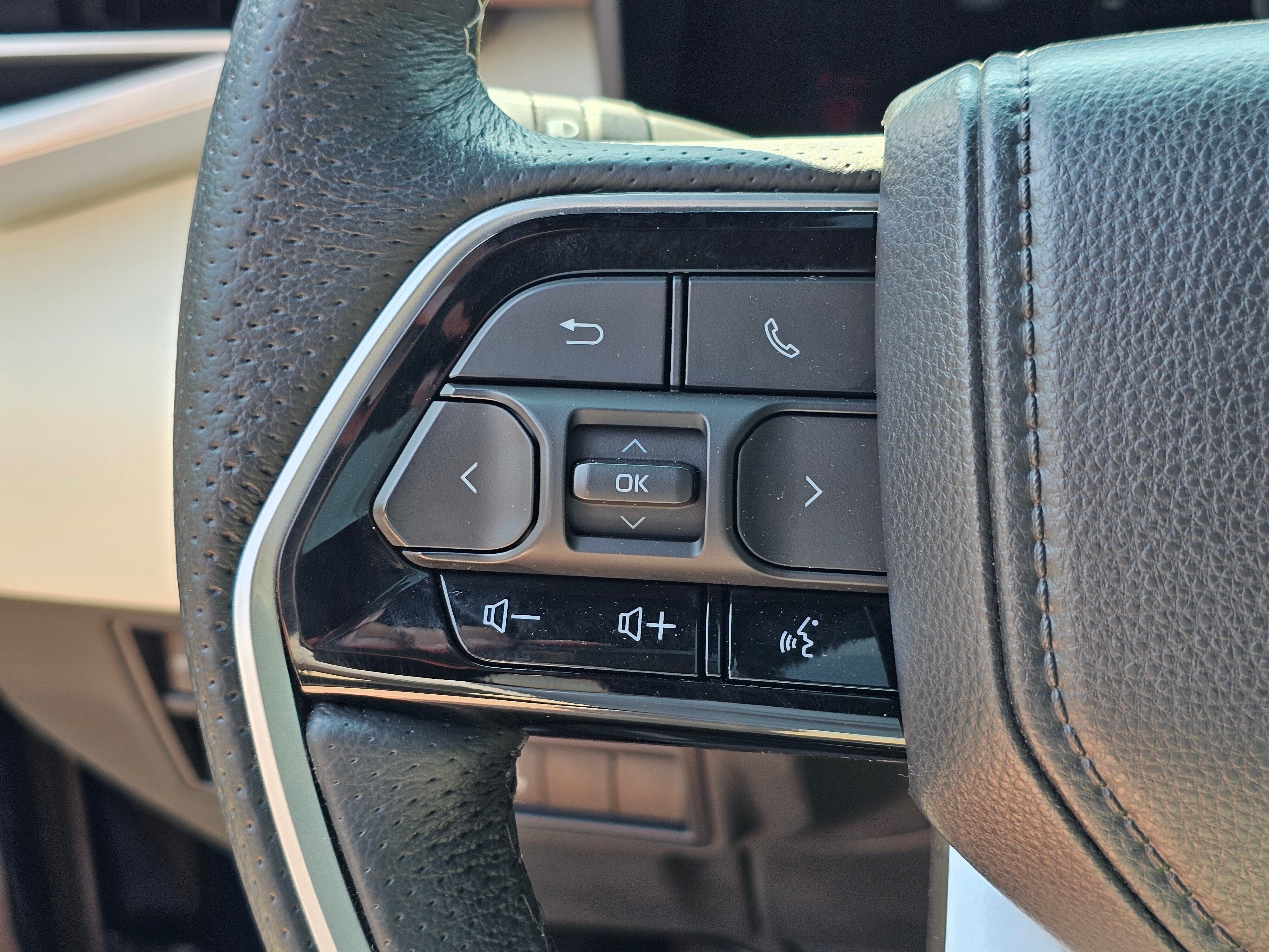 2023 Toyota Sequoia SR5