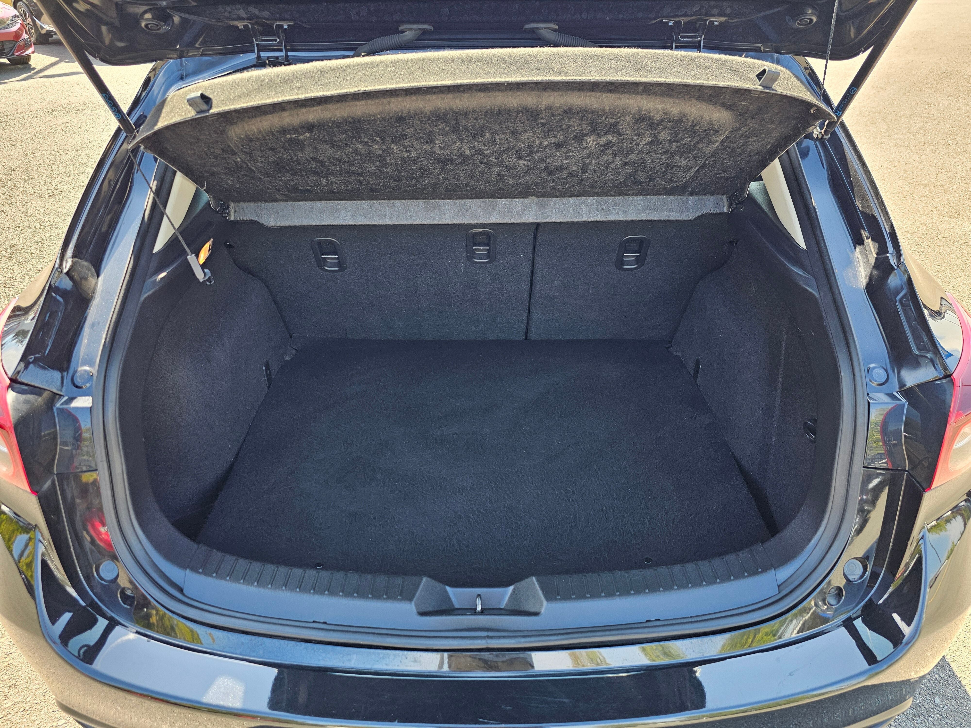2014 Mazda Mazda3 i Grand Touring