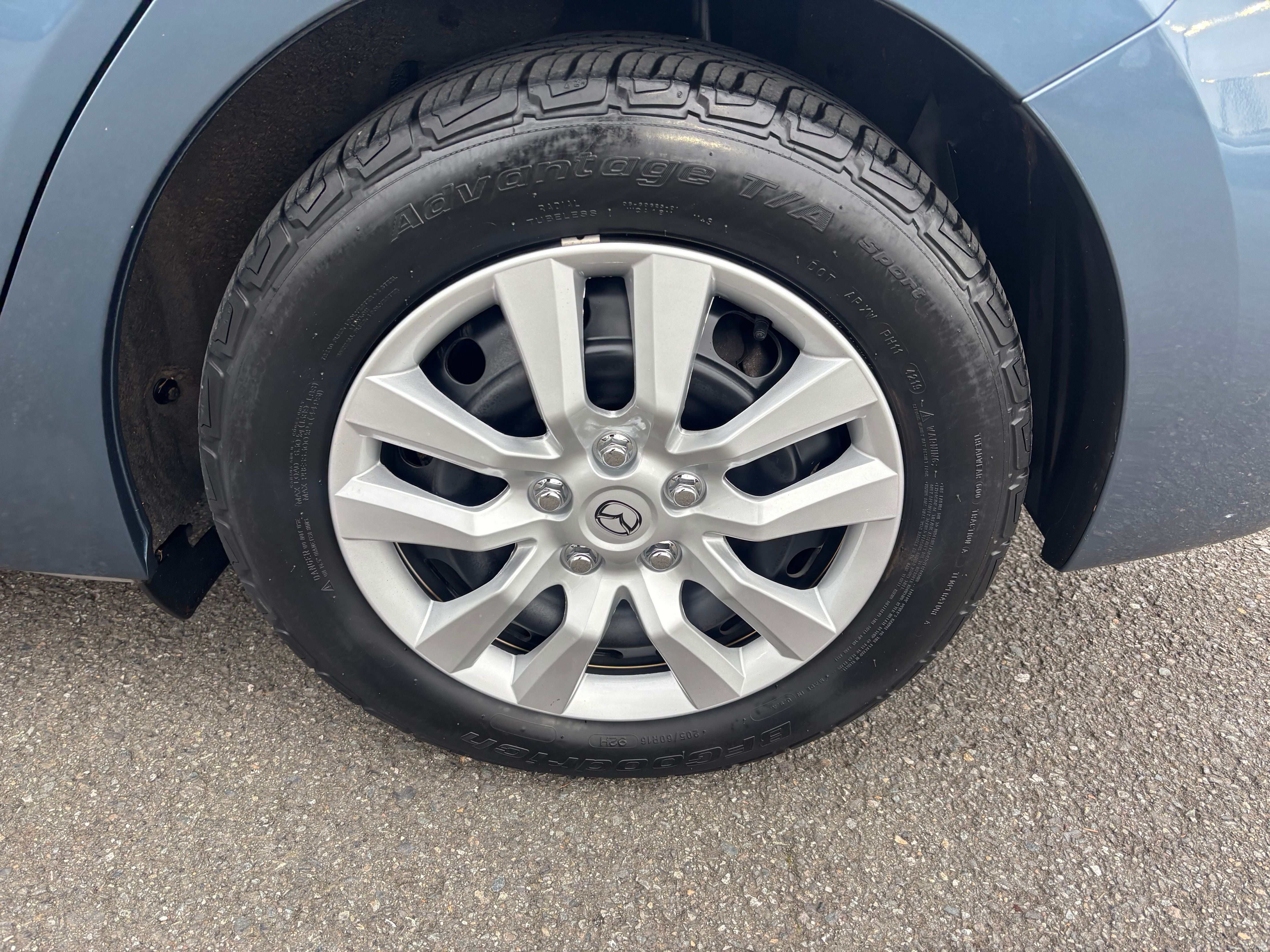 2014 Mazda Mazda3 i Sport