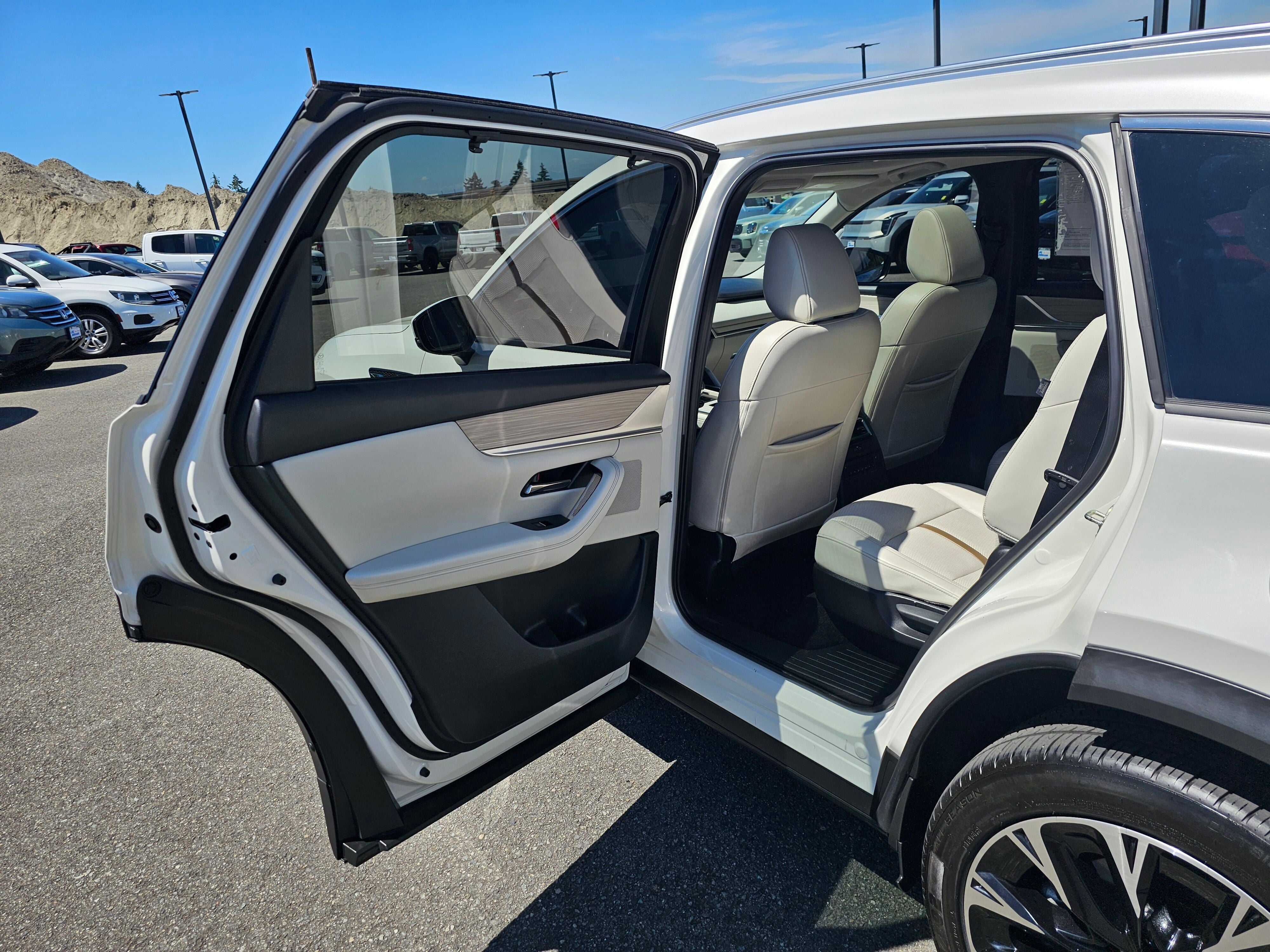 2024 Mazda Mazda CX-90 PHEV Premium Plus