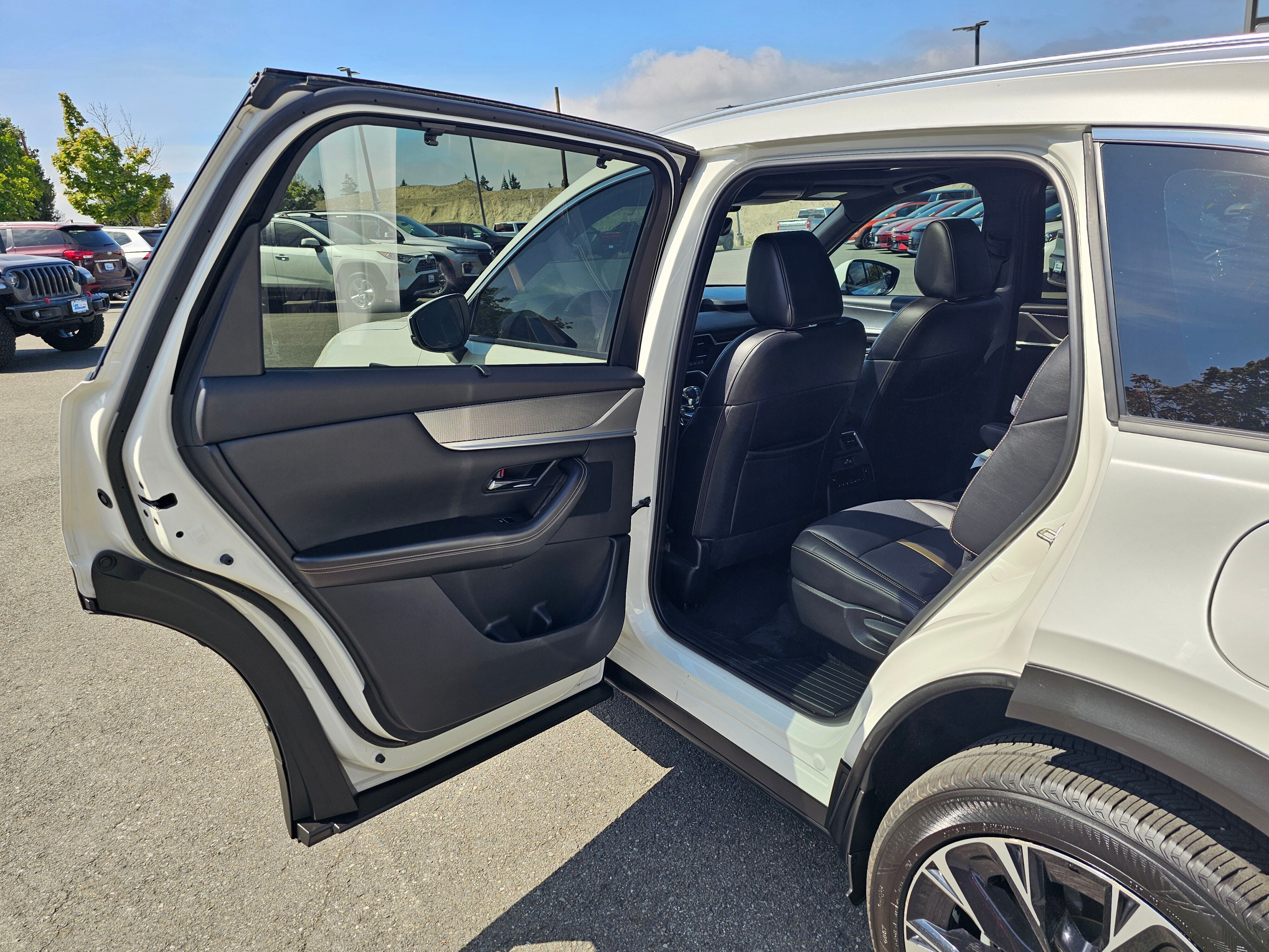 2024 Mazda Mazda CX-90 PHEV Premium Plus