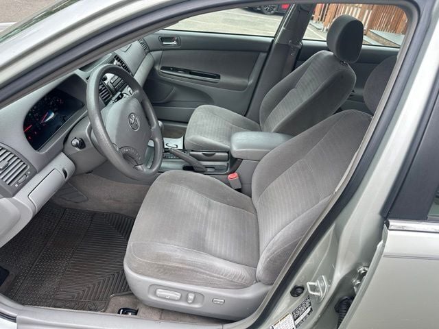 2005 Toyota Camry STD