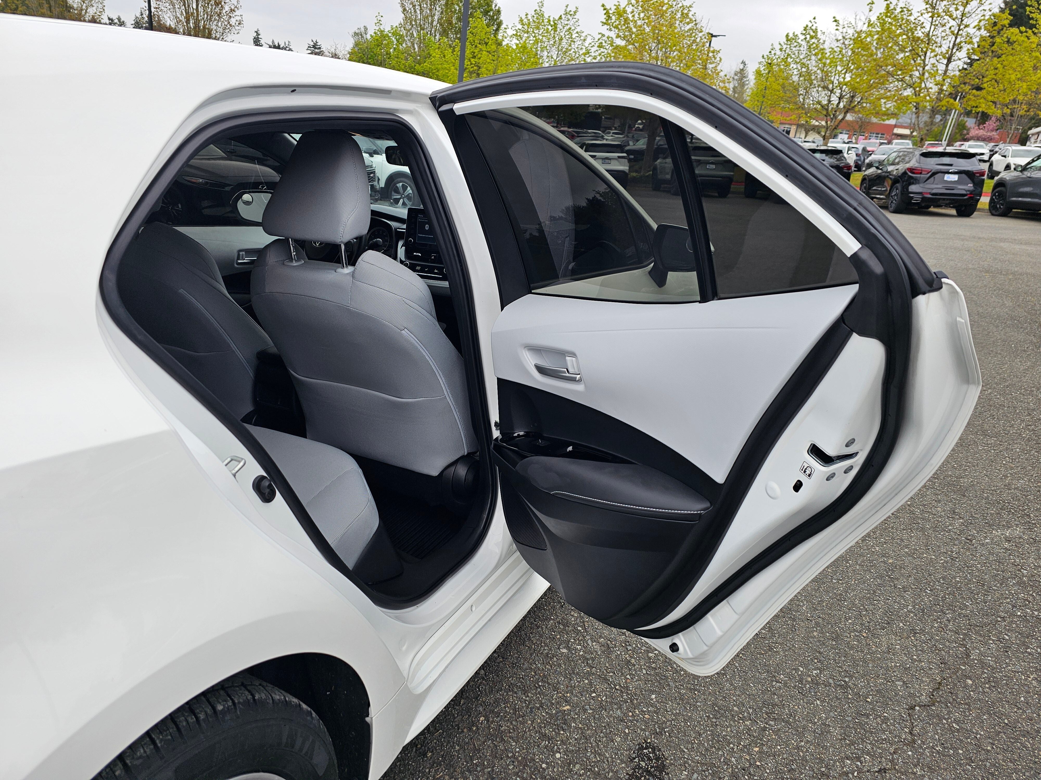 2022 Toyota Corolla Hatchback SE