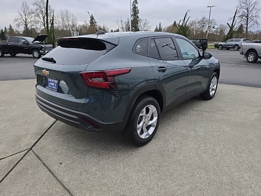 2026 Chevrolet Trax LS