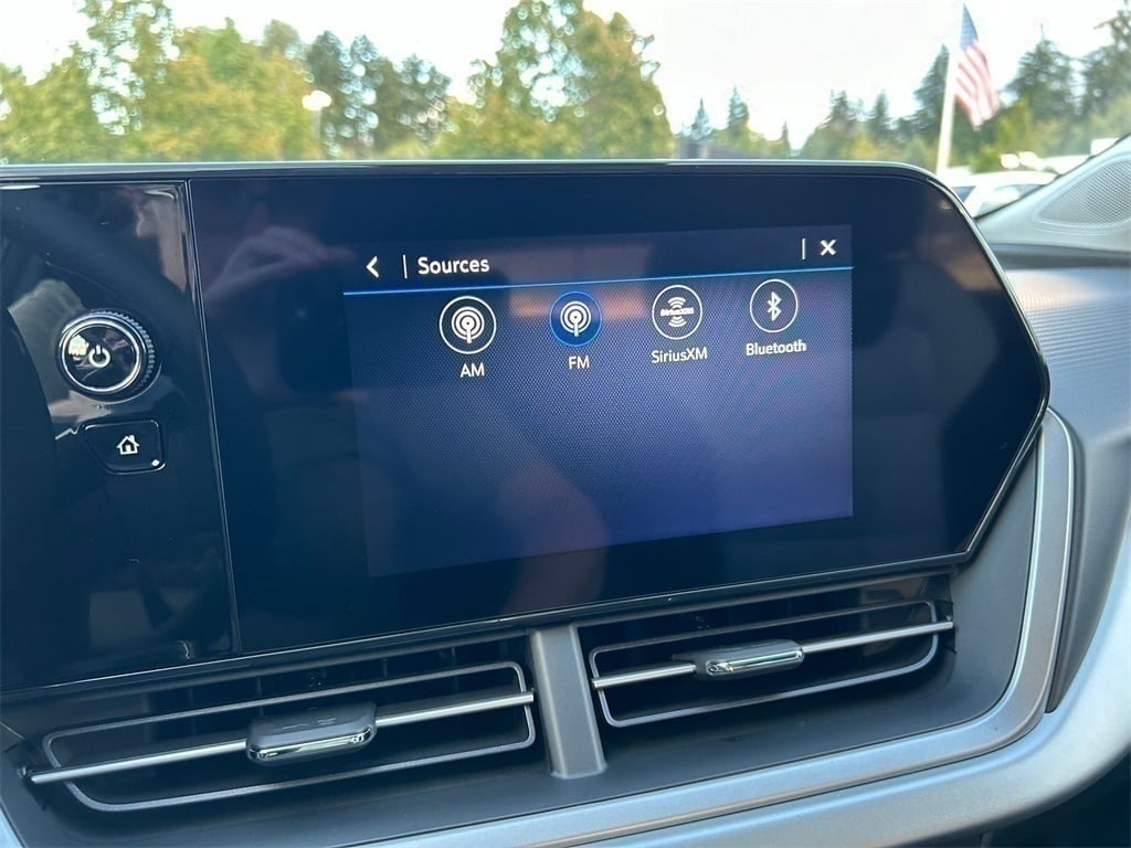 2025 Chevrolet Trax LS