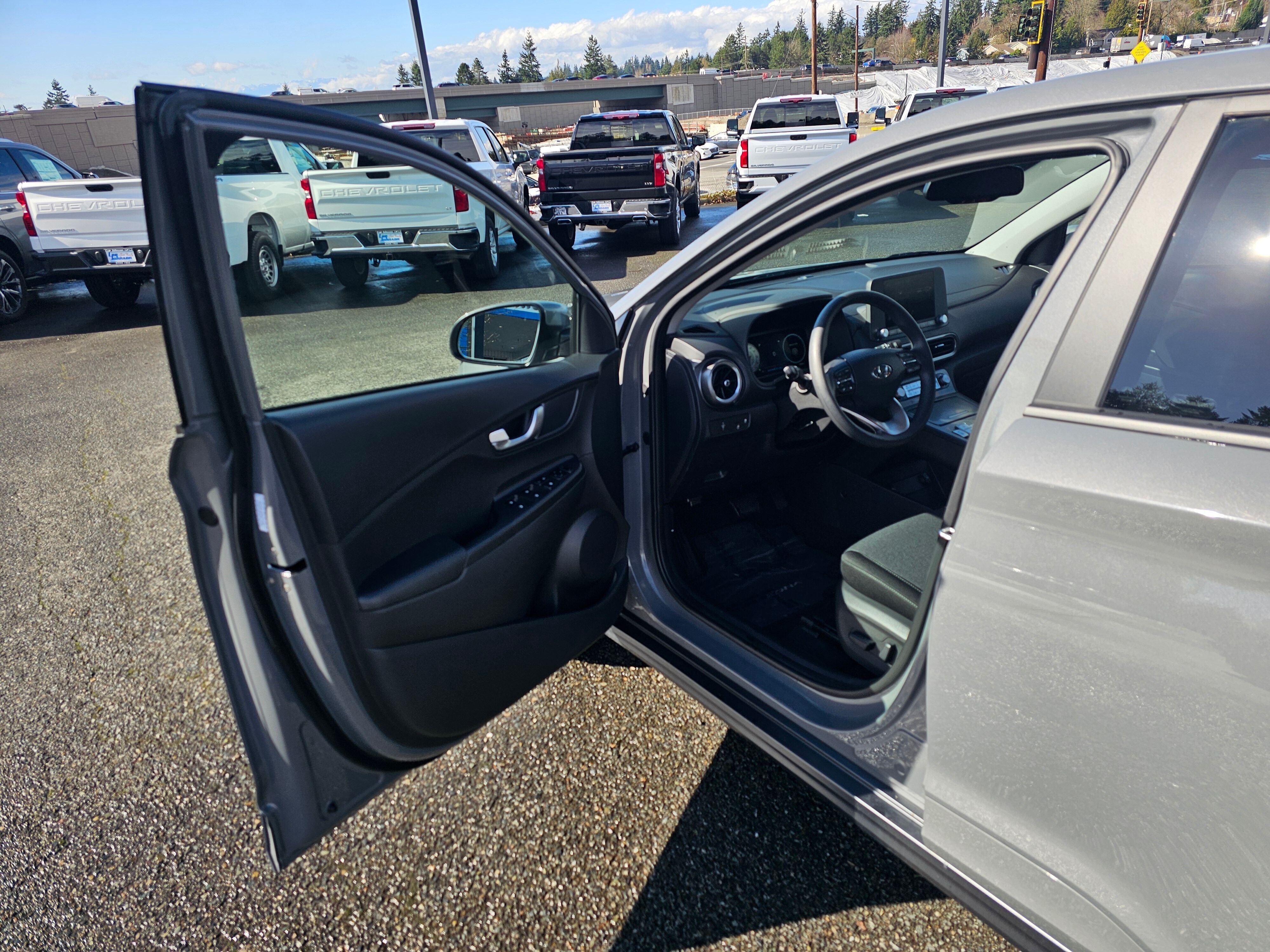 2023 Hyundai Kona Electric SE