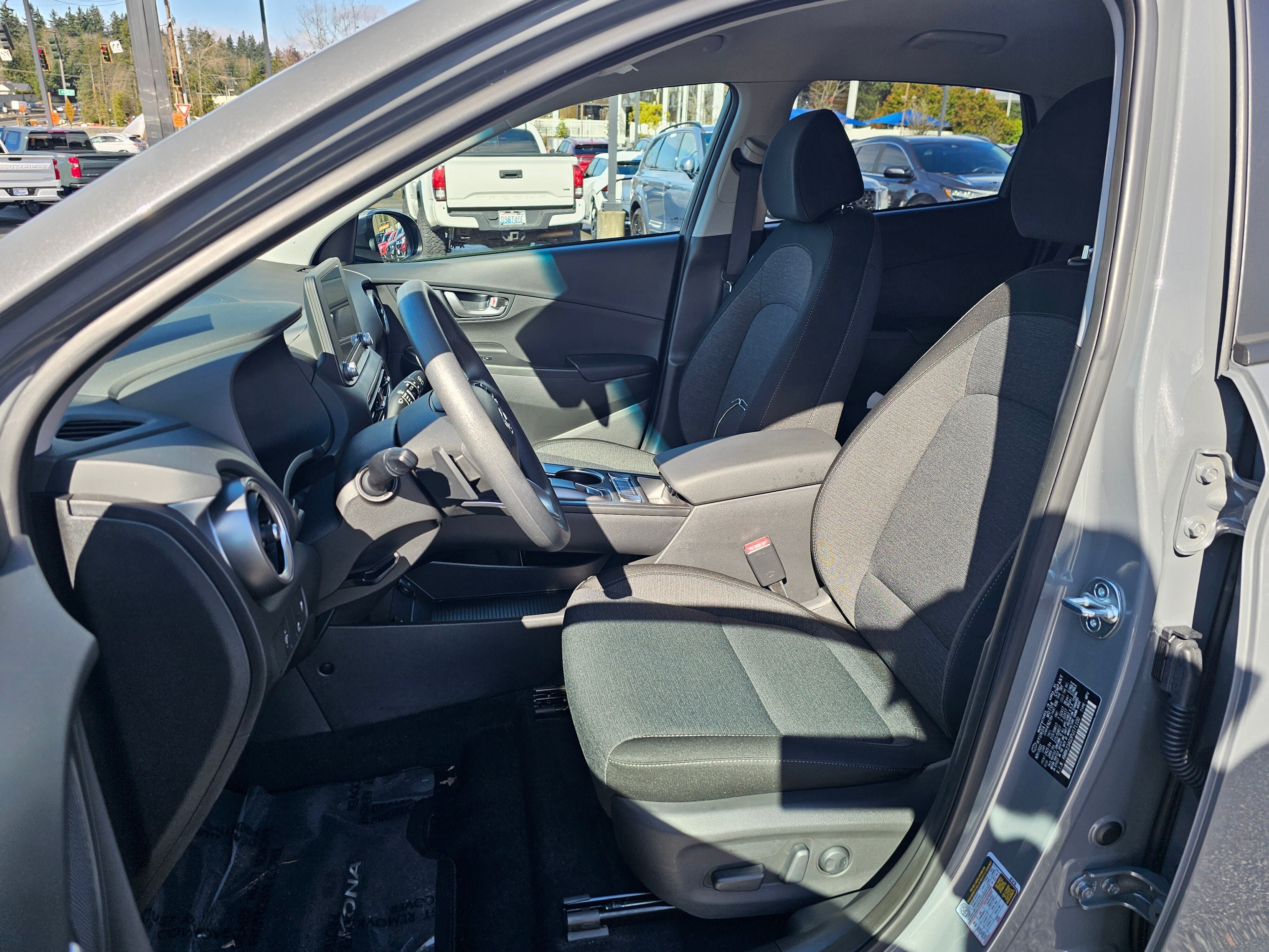 2023 Hyundai Kona Electric SE