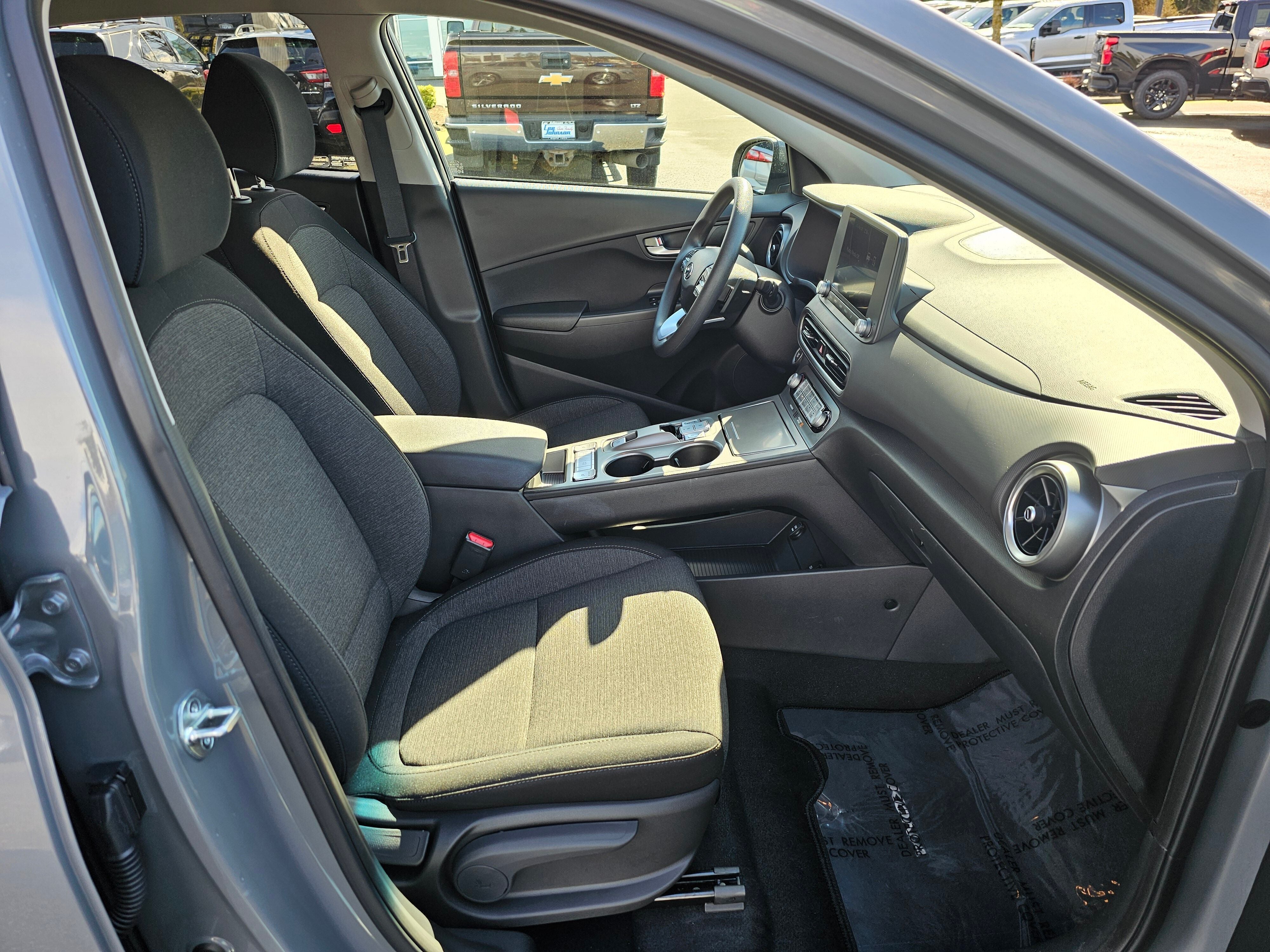 2023 Hyundai Kona Electric SE