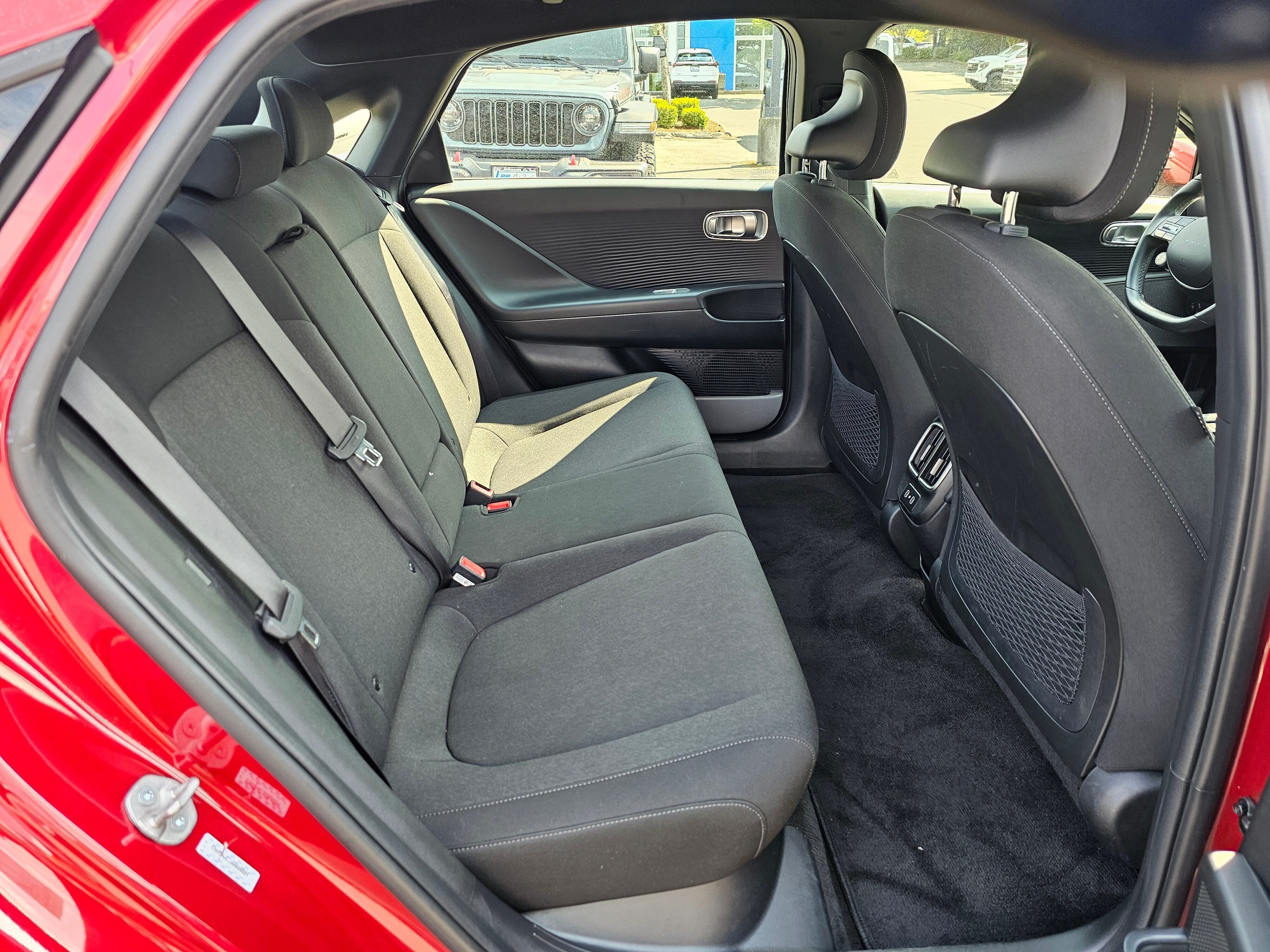 2024 Hyundai IONIQ 6 SE