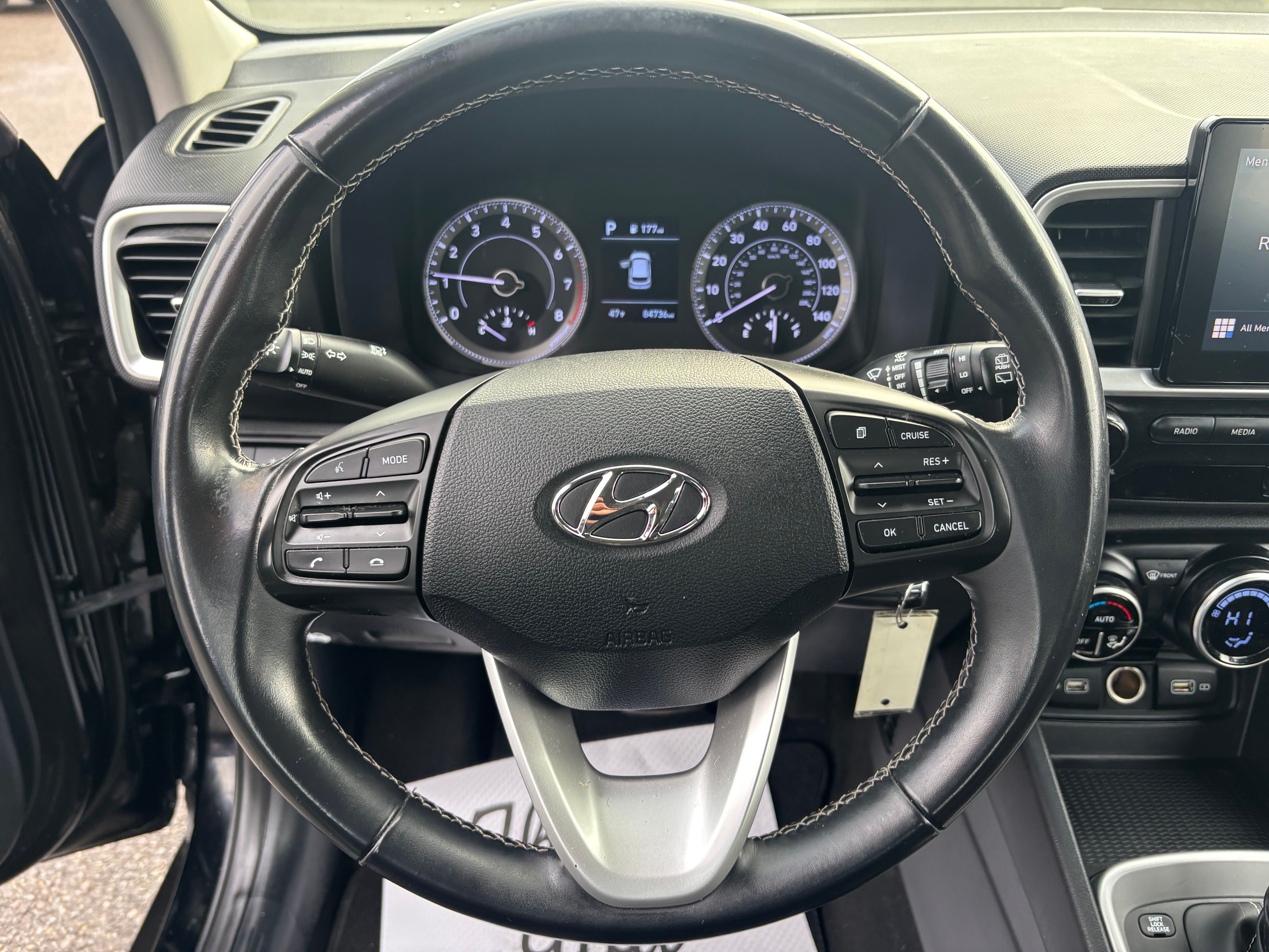 2022 Hyundai Venue SEL