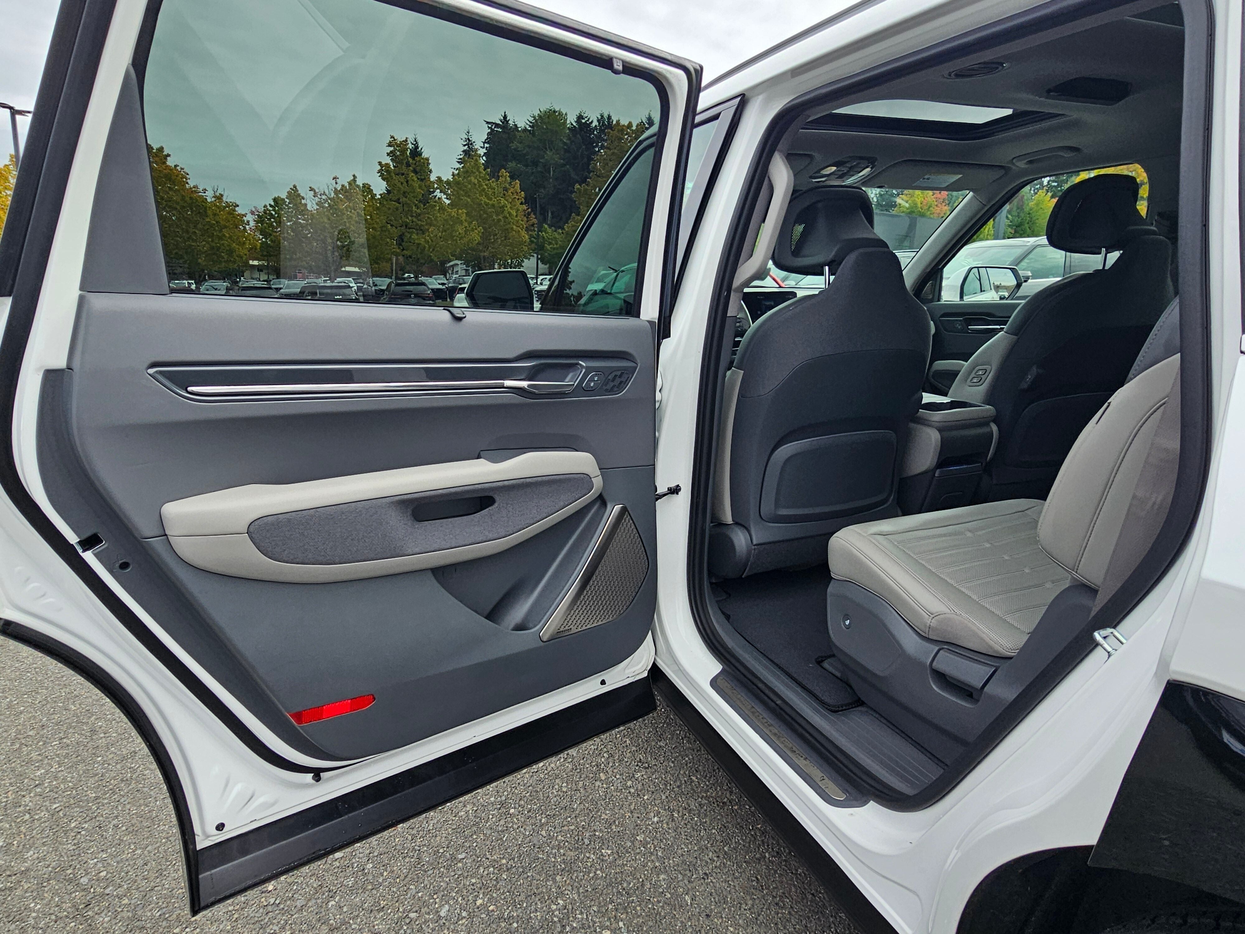 2024 Kia EV9 Land