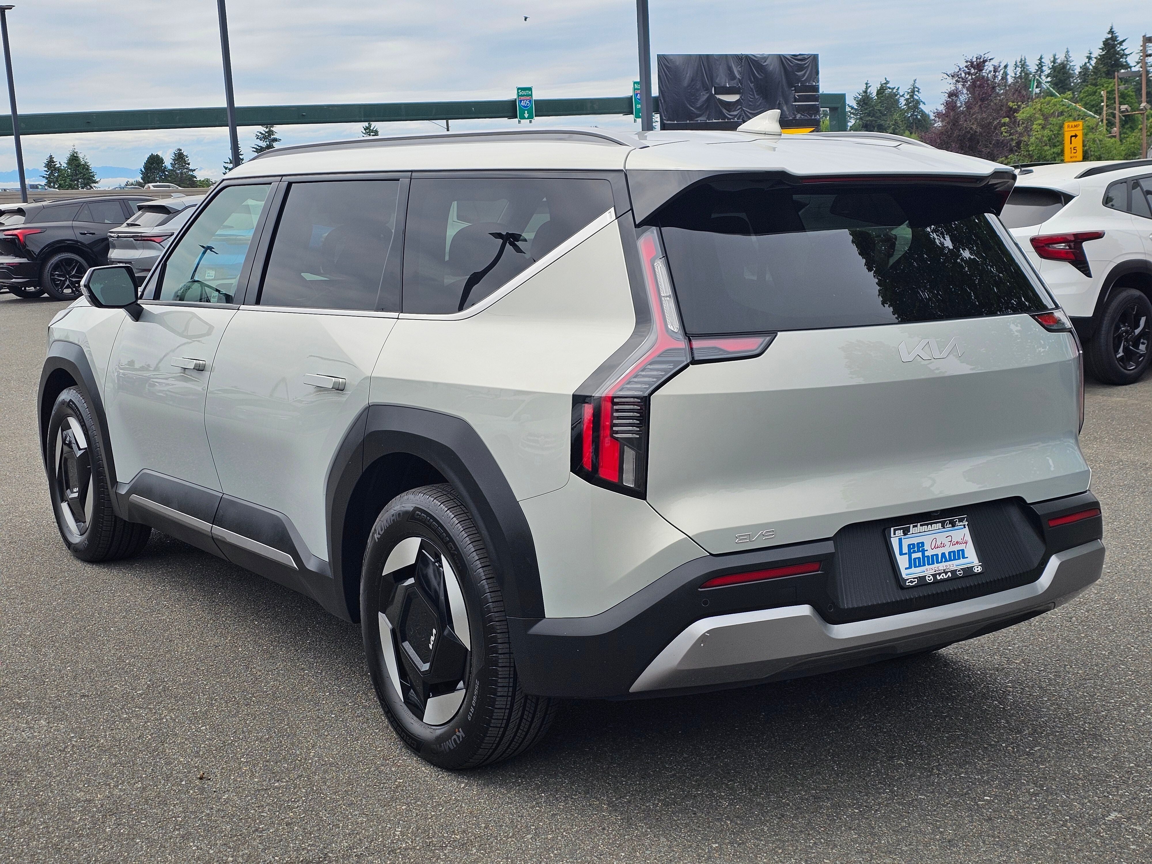 2024 Kia EV9 Wind