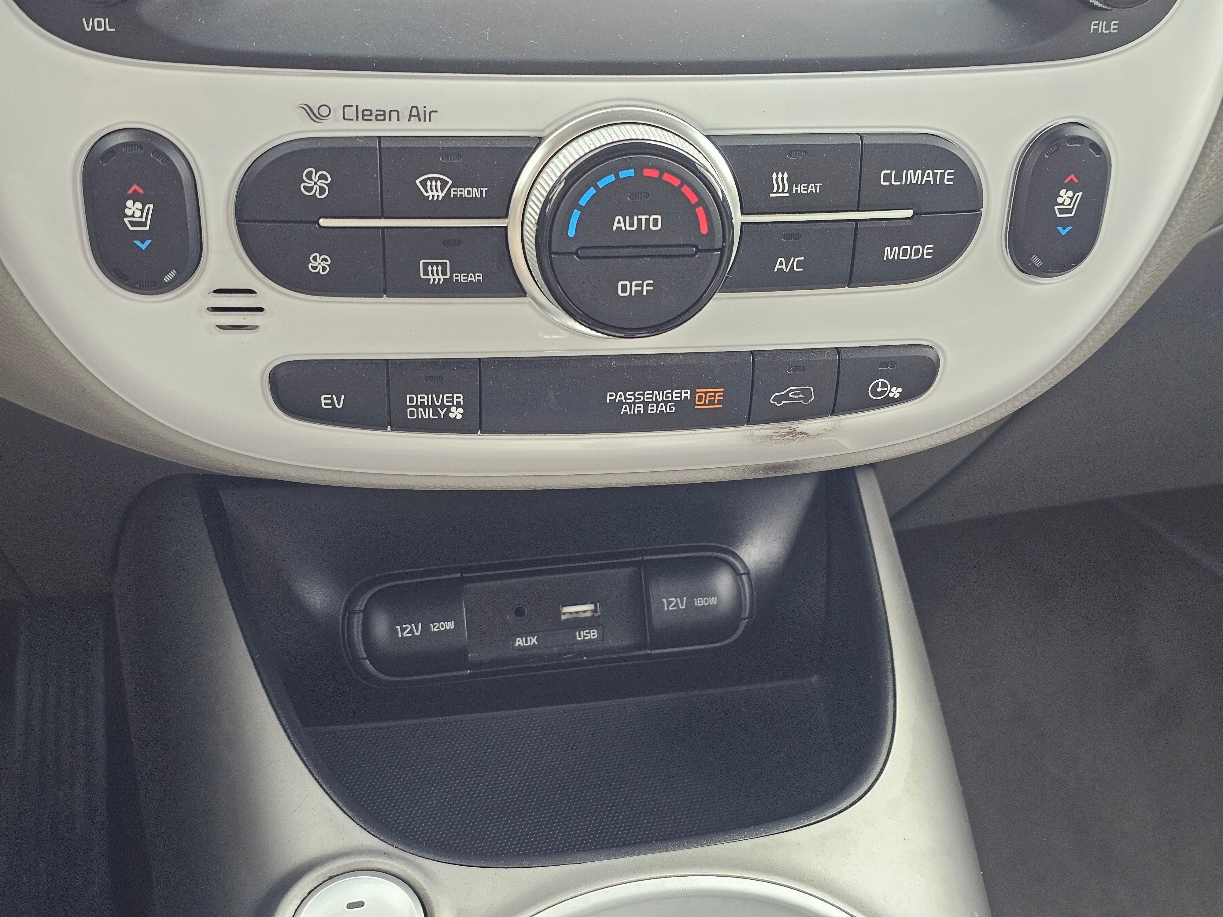 2016 Kia Soul EV +