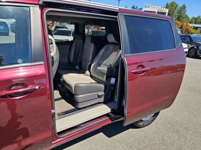 2017 Kia Sedona LX