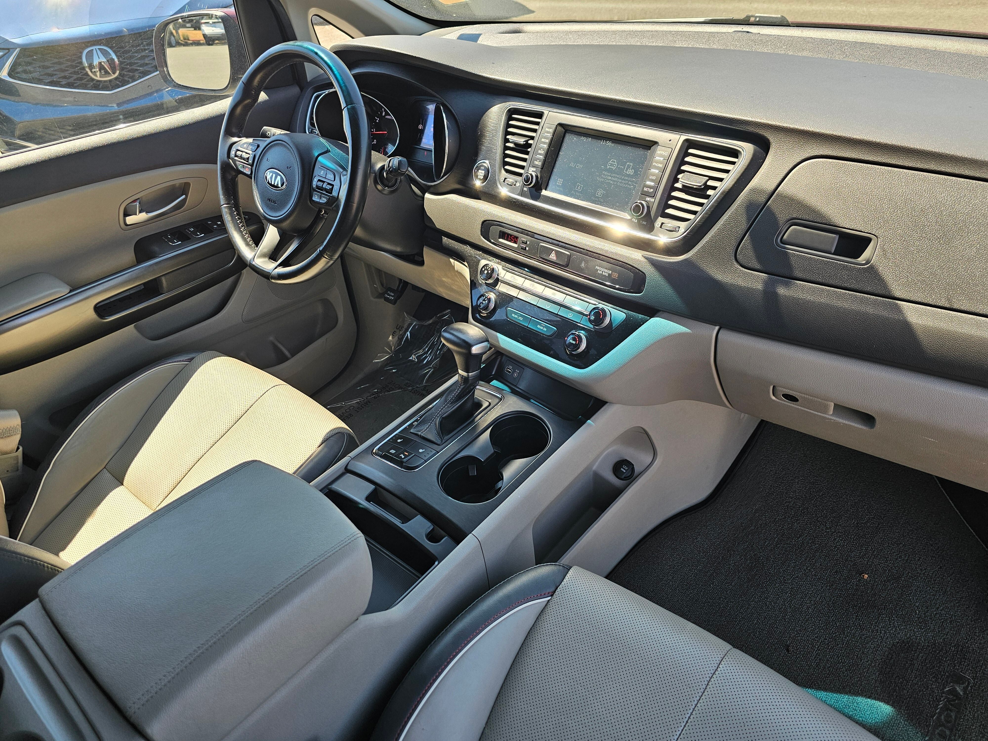 2017 Kia Sedona LX