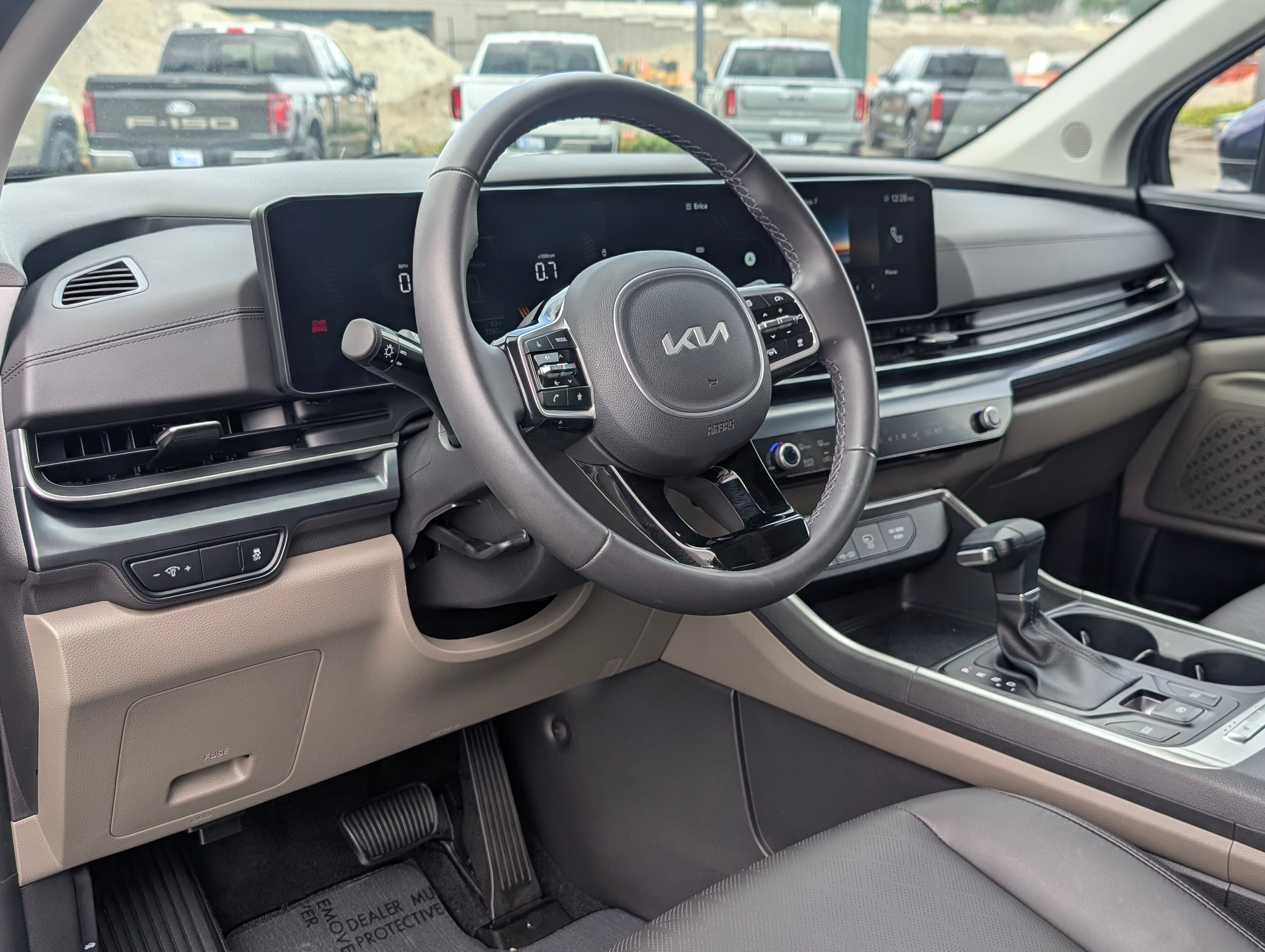 2025 Kia Carnival MPV LXS