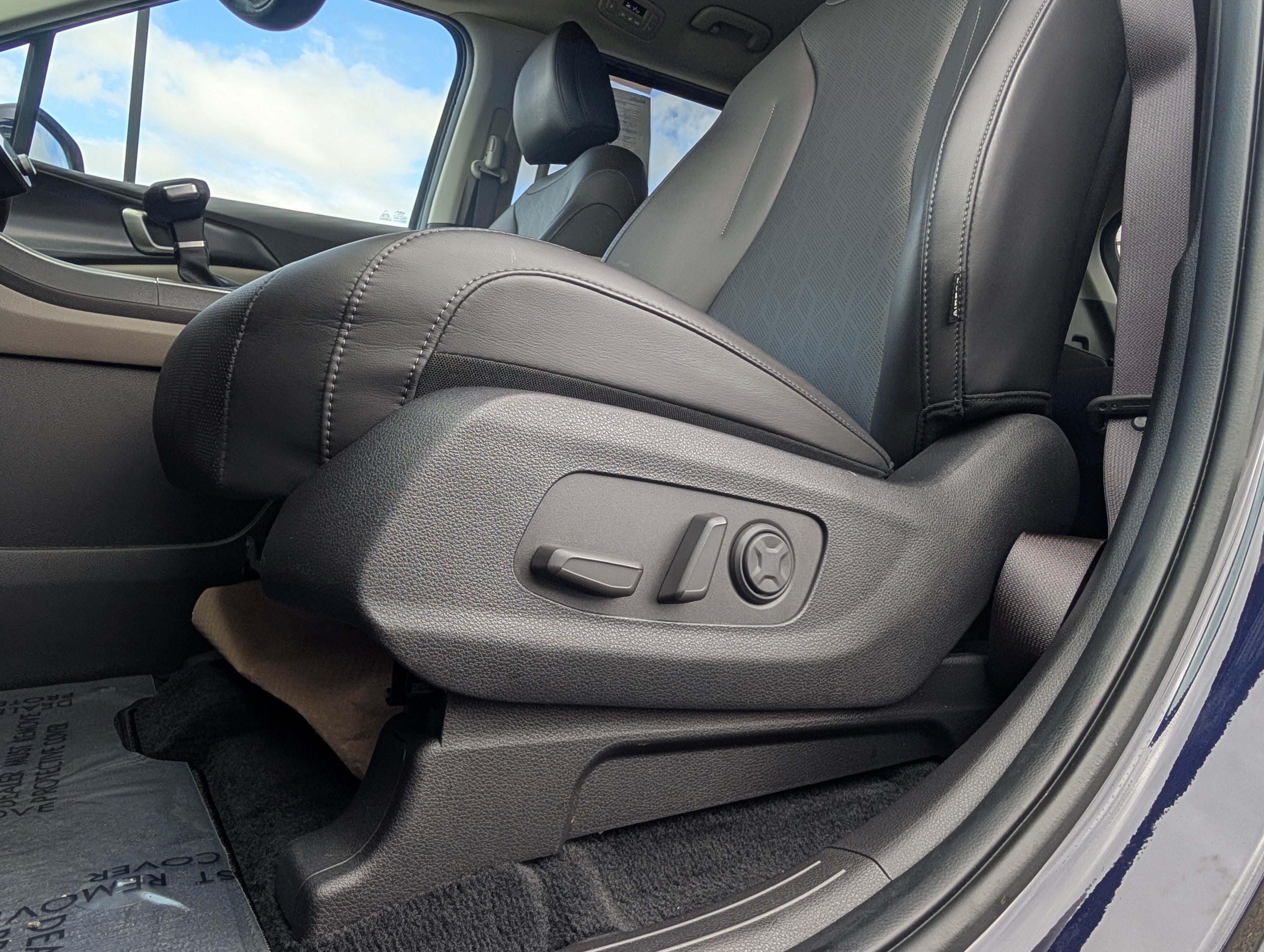 2025 Kia Carnival MPV LXS