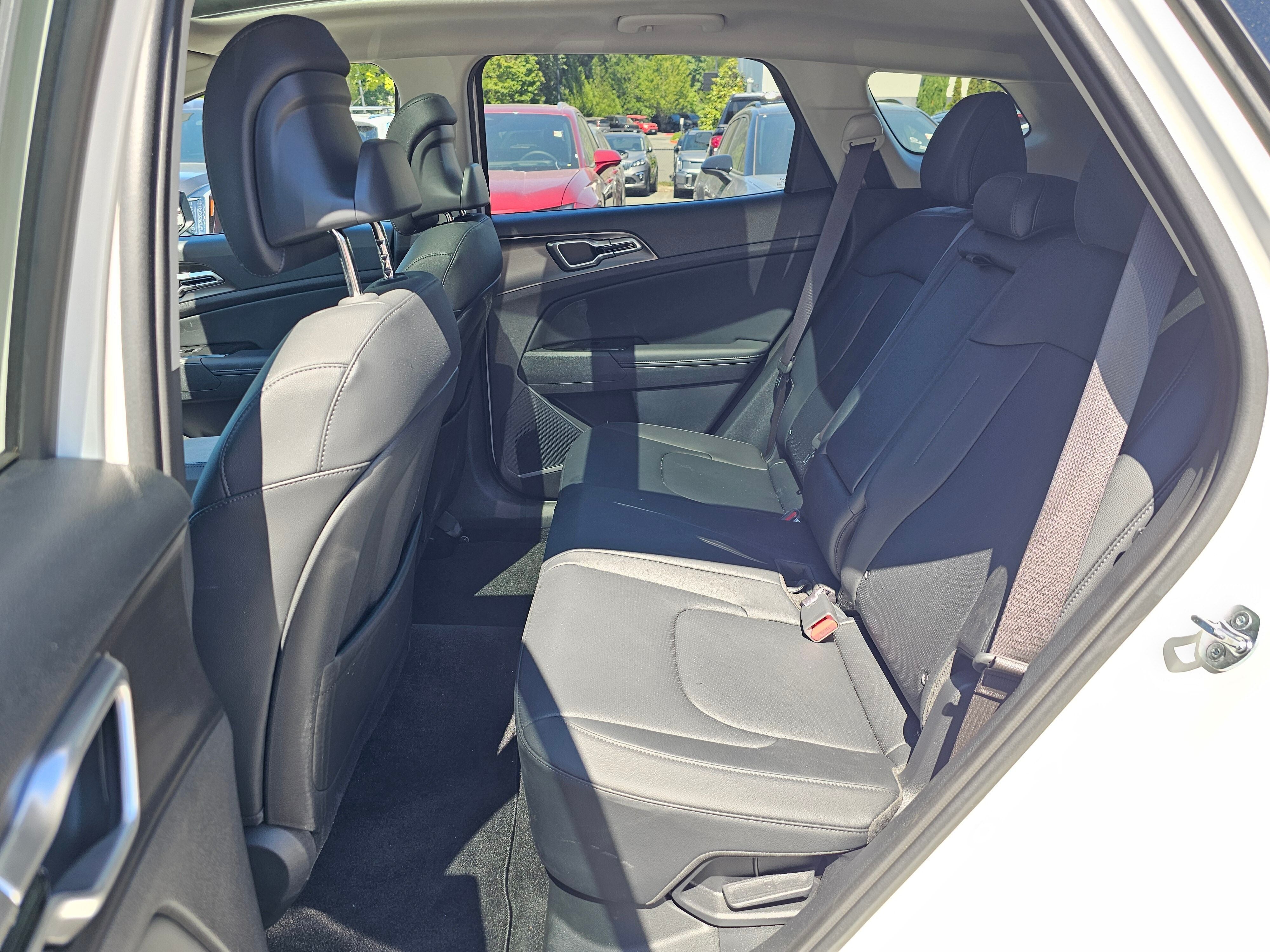 2025 Kia Sportage Hybrid EX