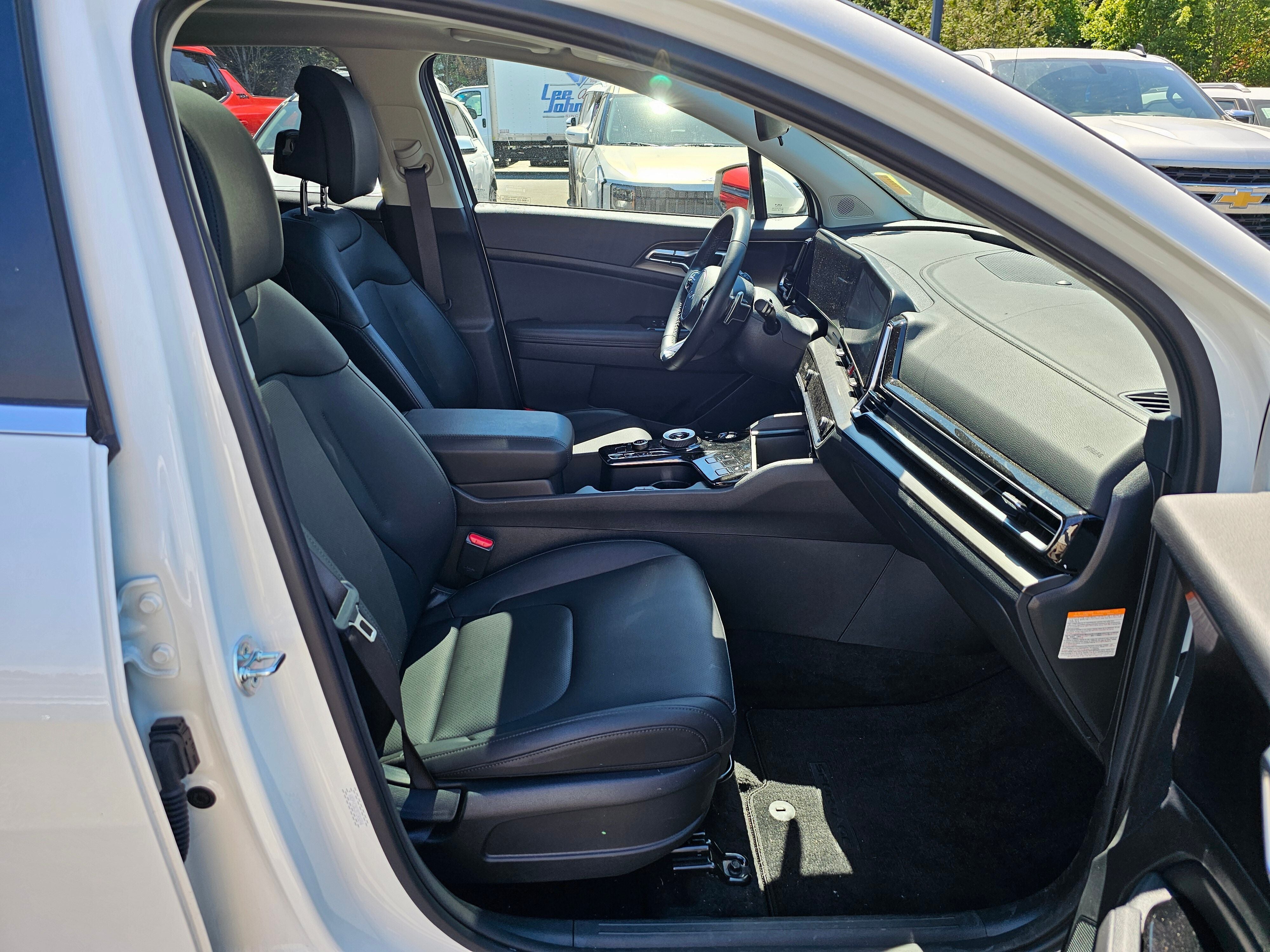 2025 Kia Sportage Hybrid EX