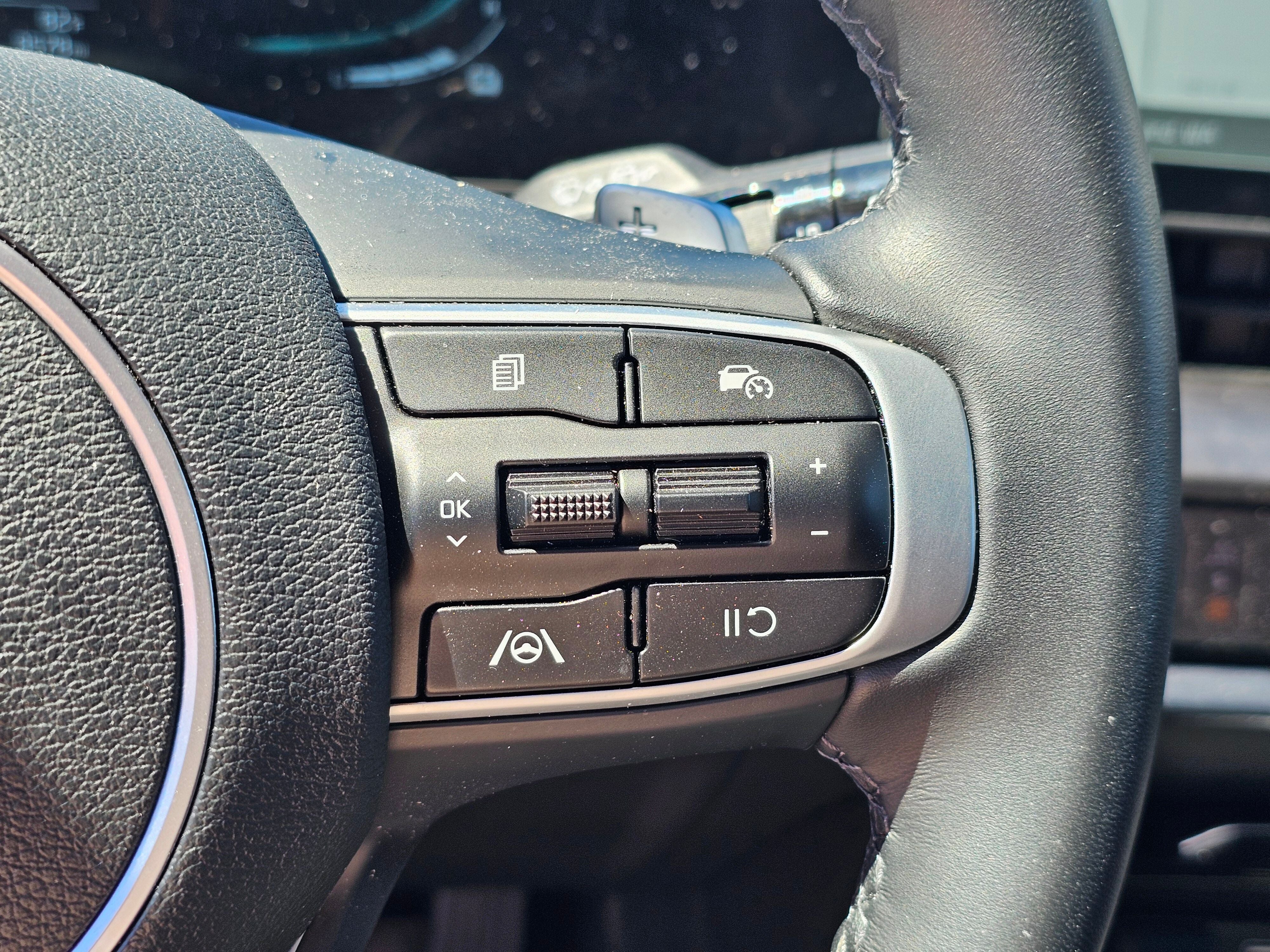2025 Kia Sportage Hybrid EX