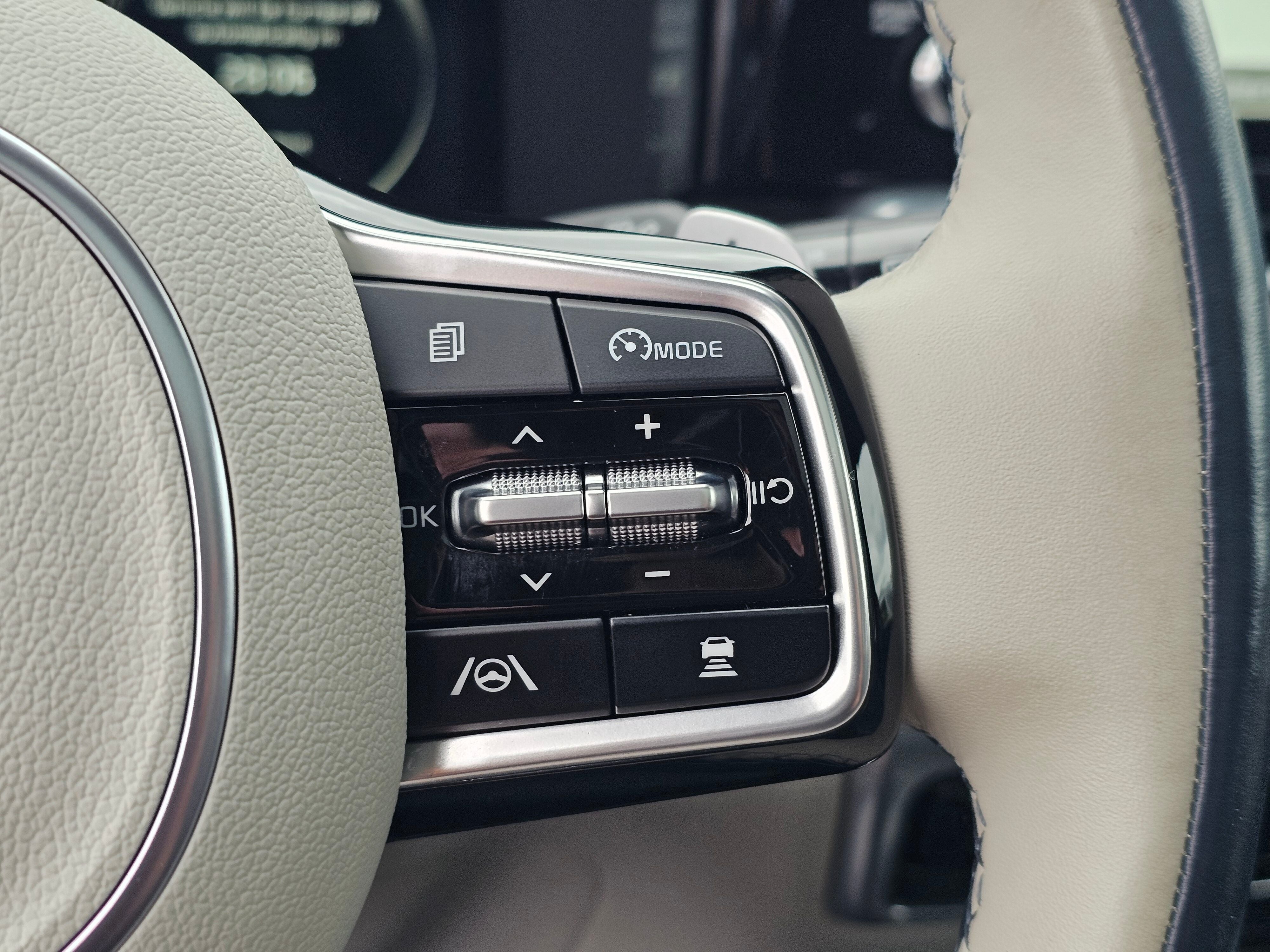2023 Kia Sorento Plug-In Hybrid SX Prestige