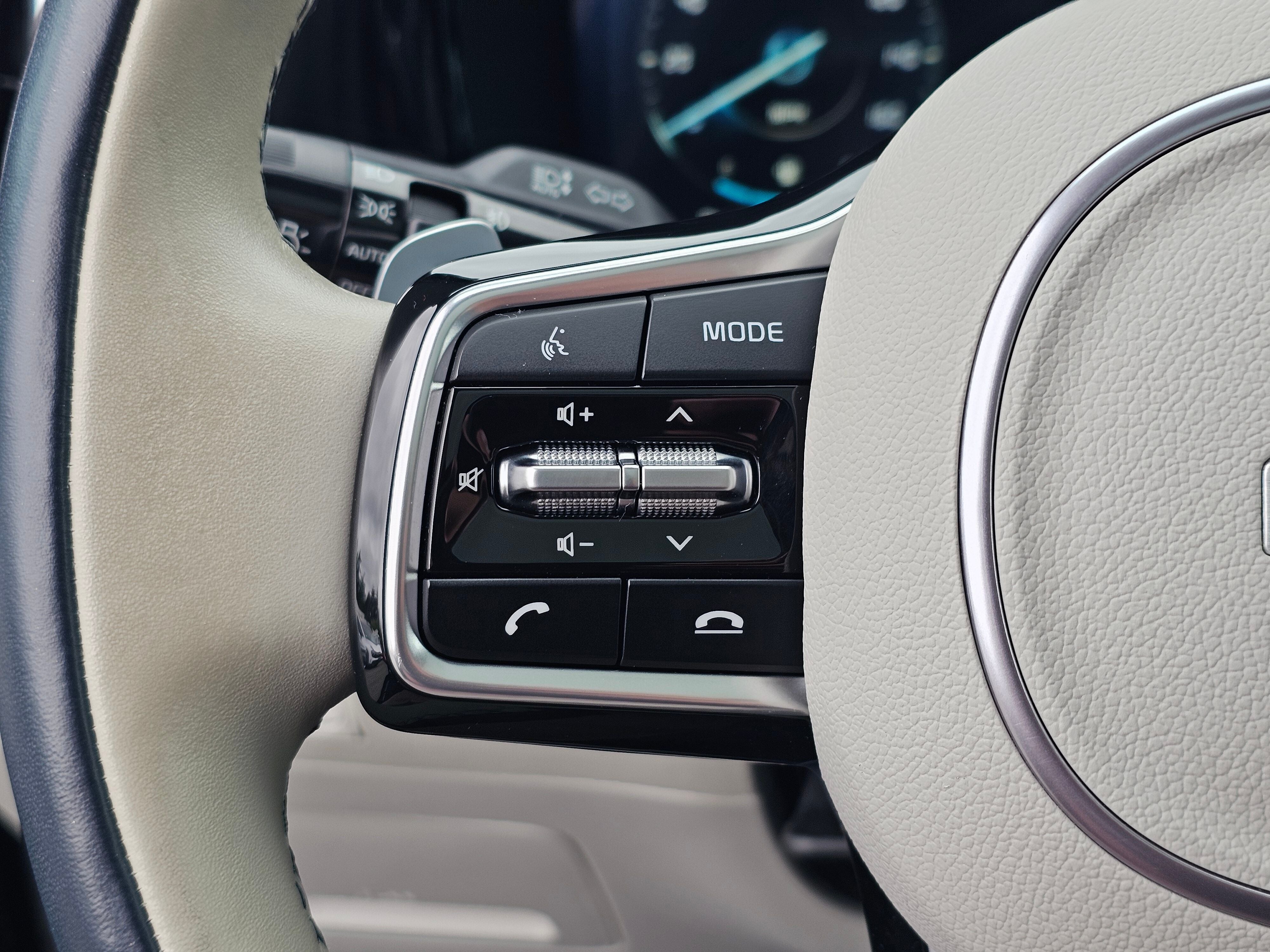 2023 Kia Sorento Plug-In Hybrid SX Prestige