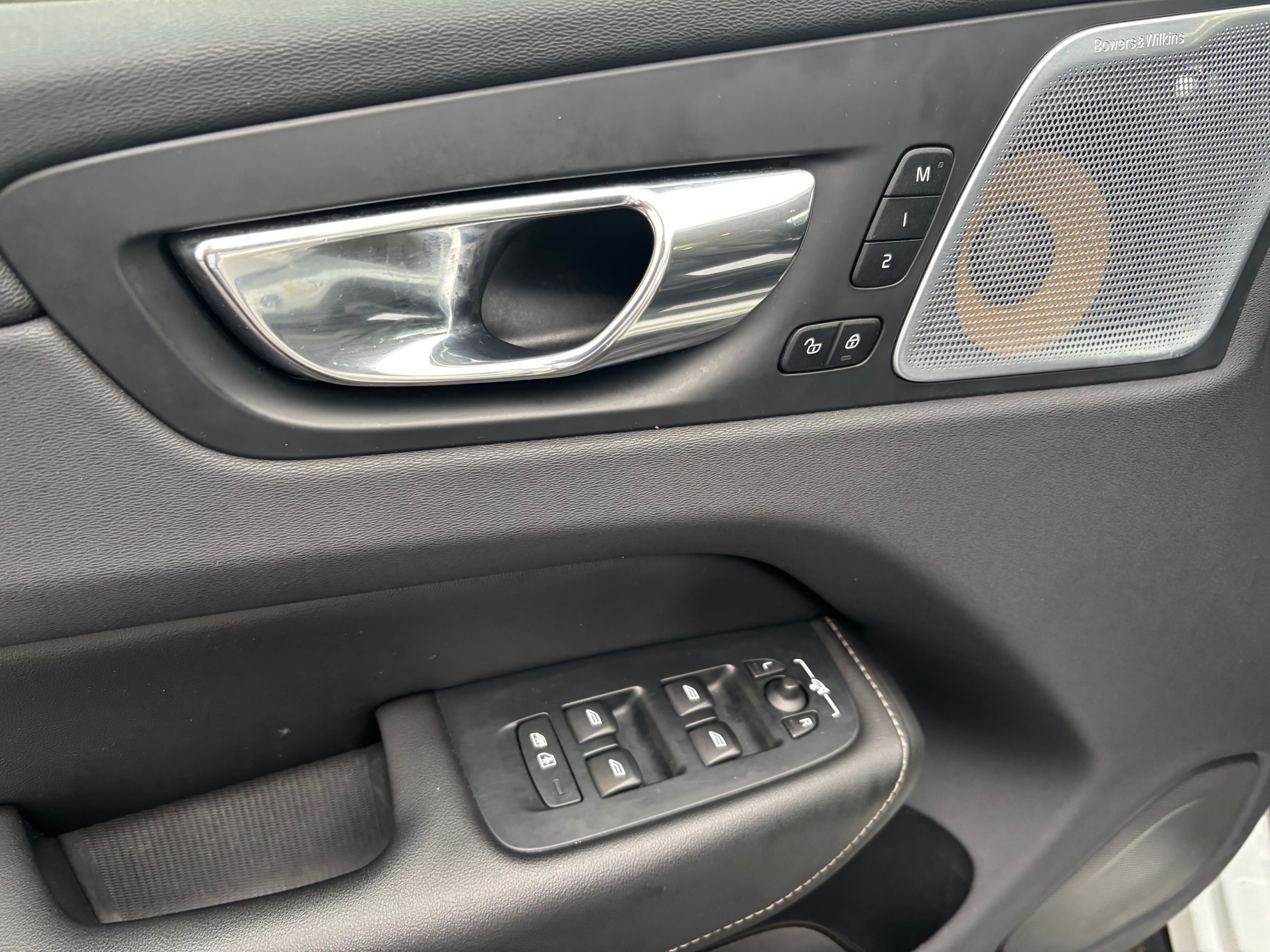 2019 Volvo XC60 Inscription