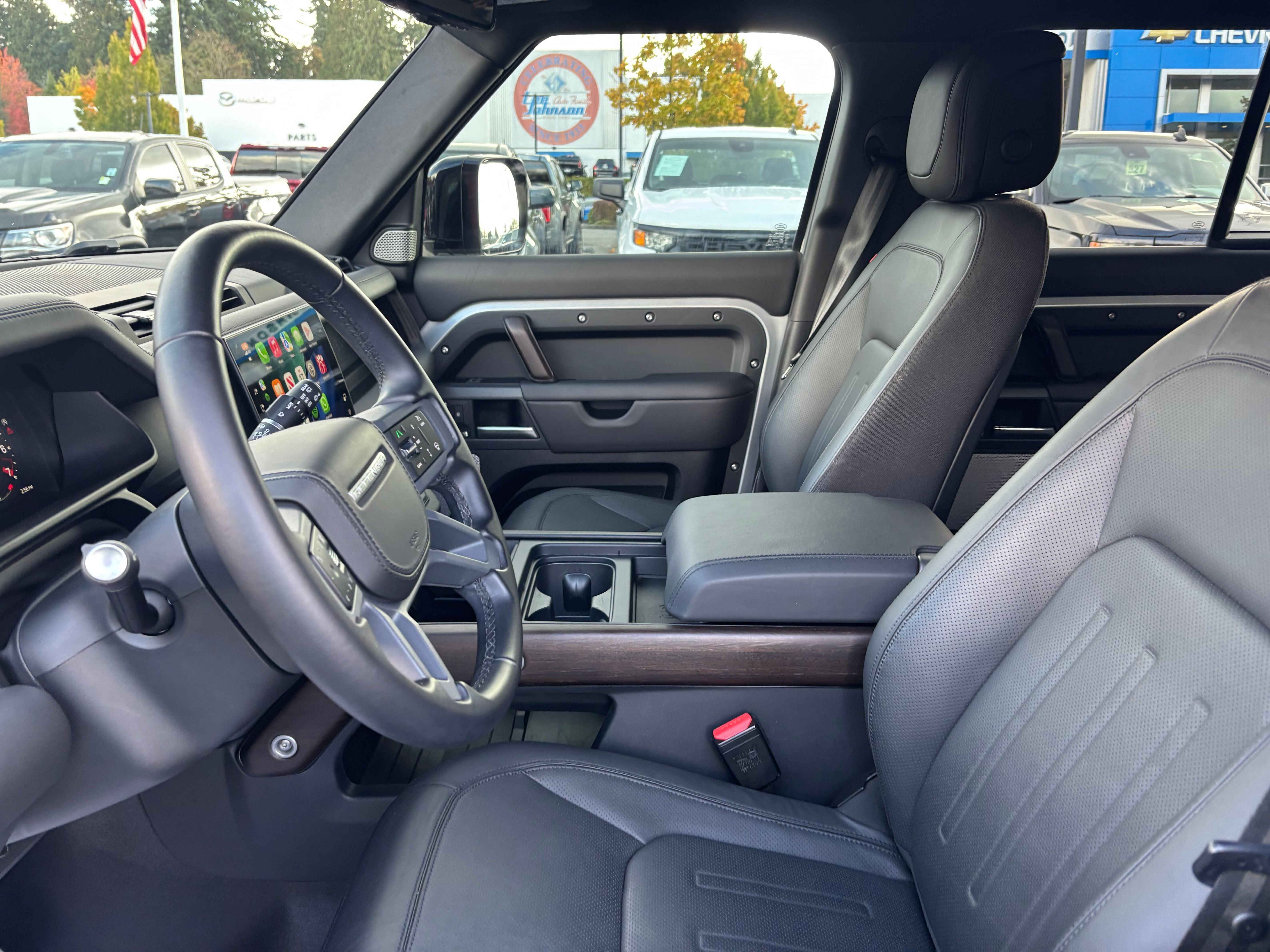 2024 Land Rover Defender X