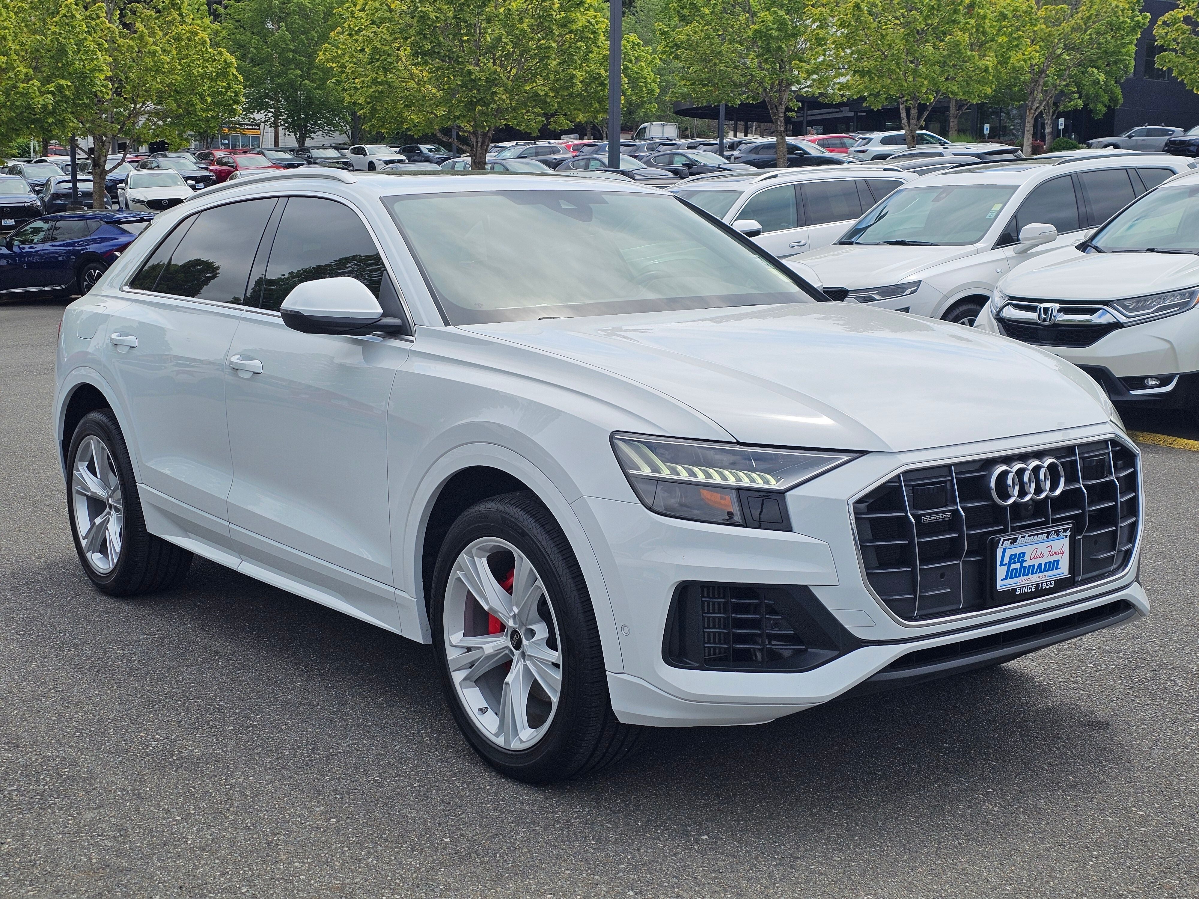 2023 Audi Q8 Premium Plus