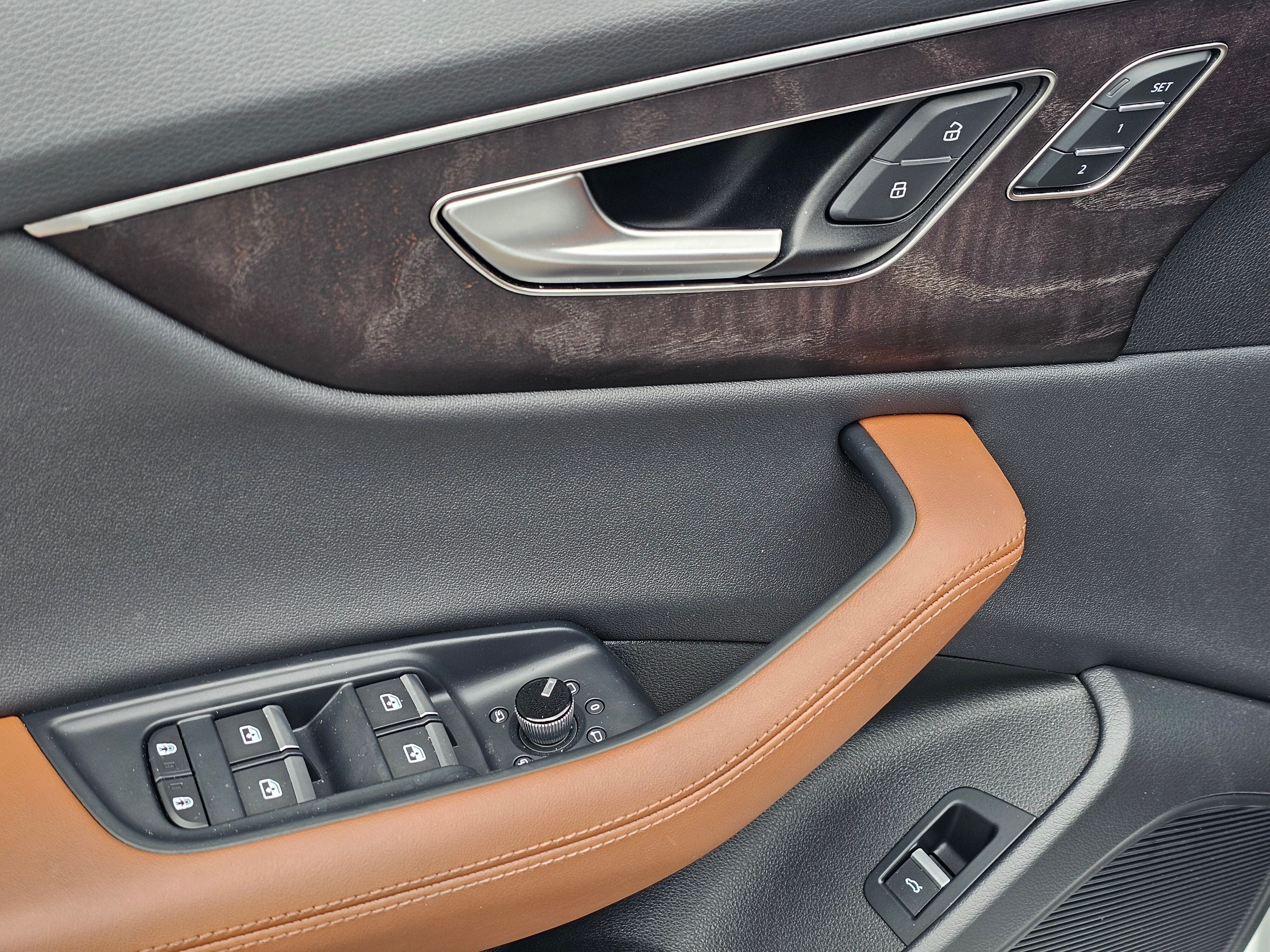 2023 Audi Q8 Premium Plus