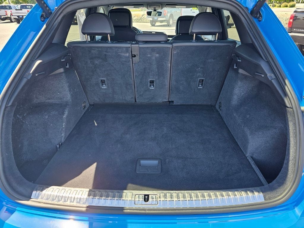 2023 Audi Q3 S line Premium