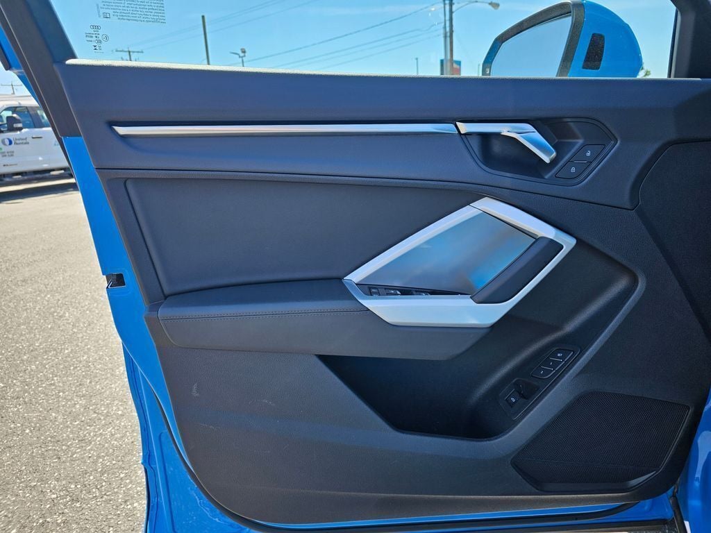 2023 Audi Q3 S line Premium