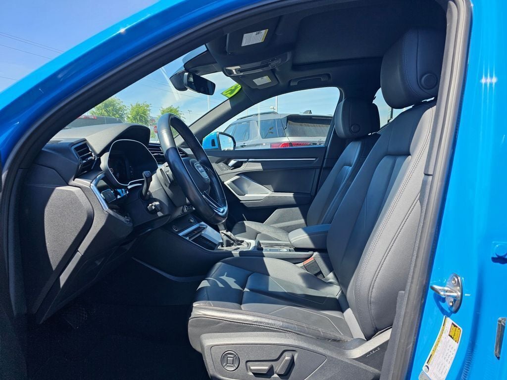 2023 Audi Q3 S line Premium