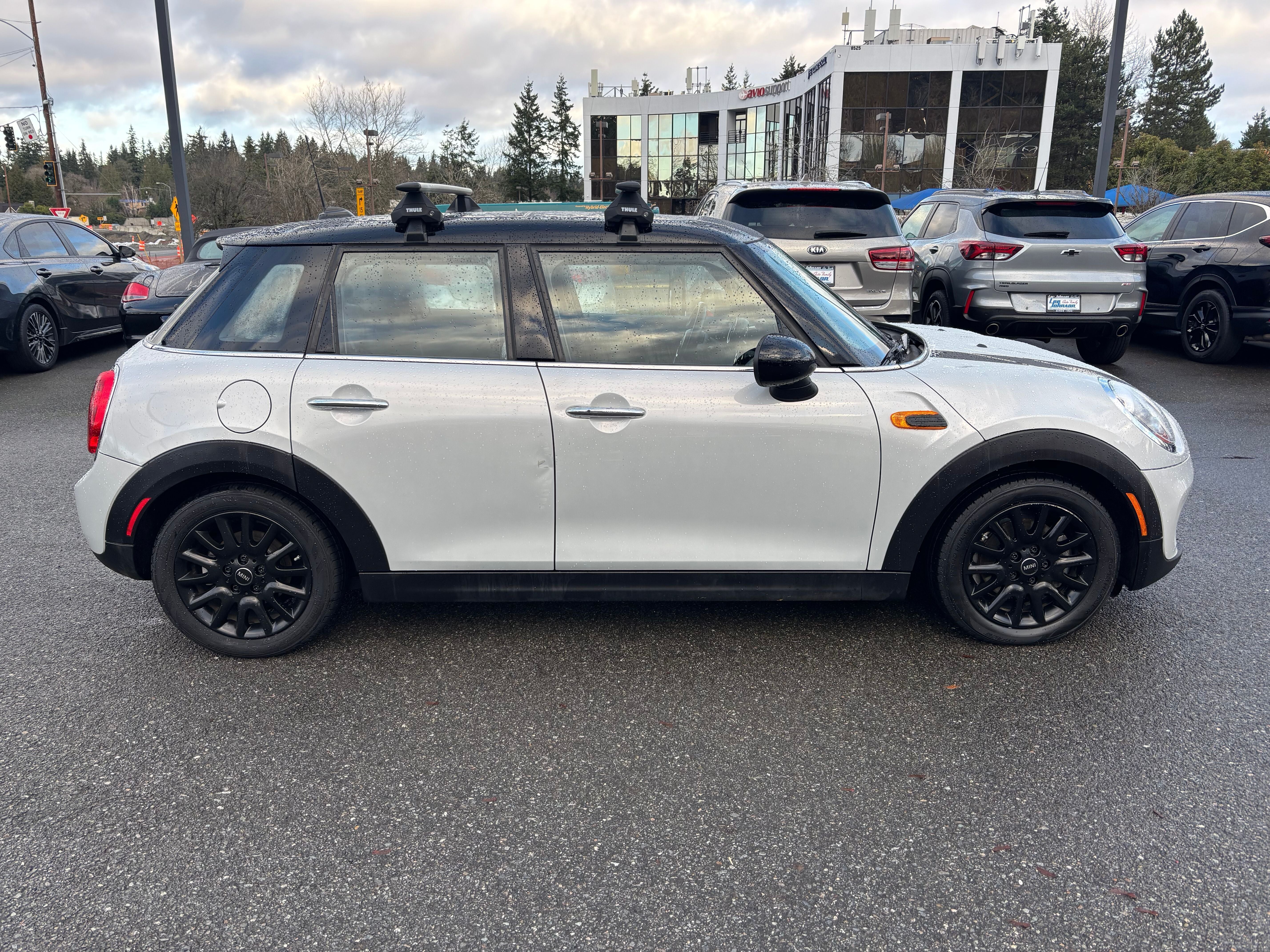 2016 MINI Hardtop 4 Door Cooper