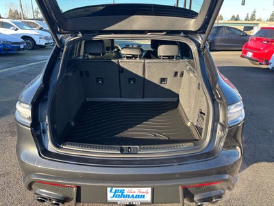 2024 Porsche Macan NA