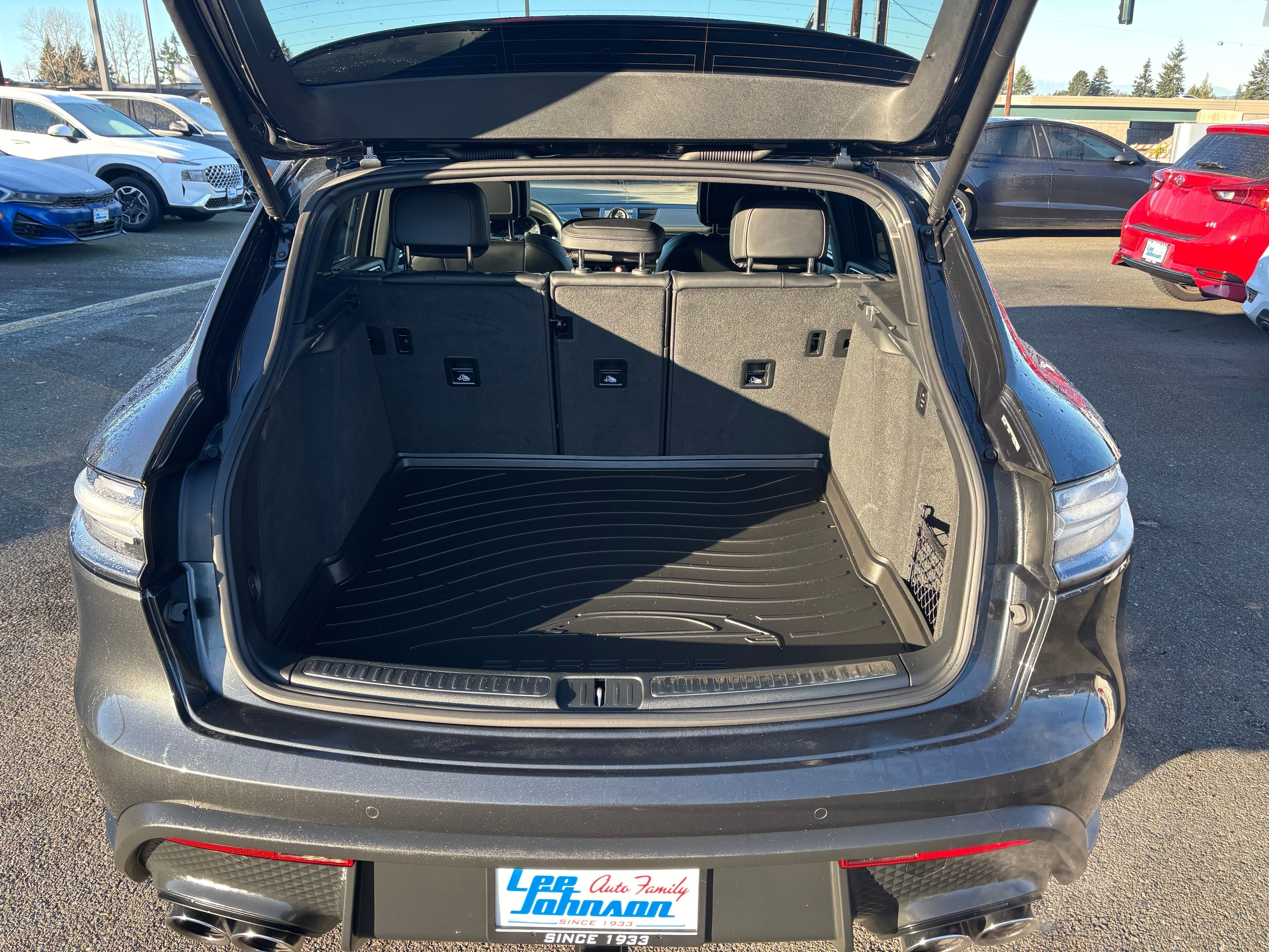 2024 Porsche Macan NA