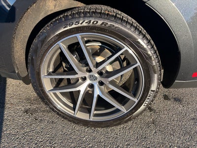 2024 Porsche Macan NA