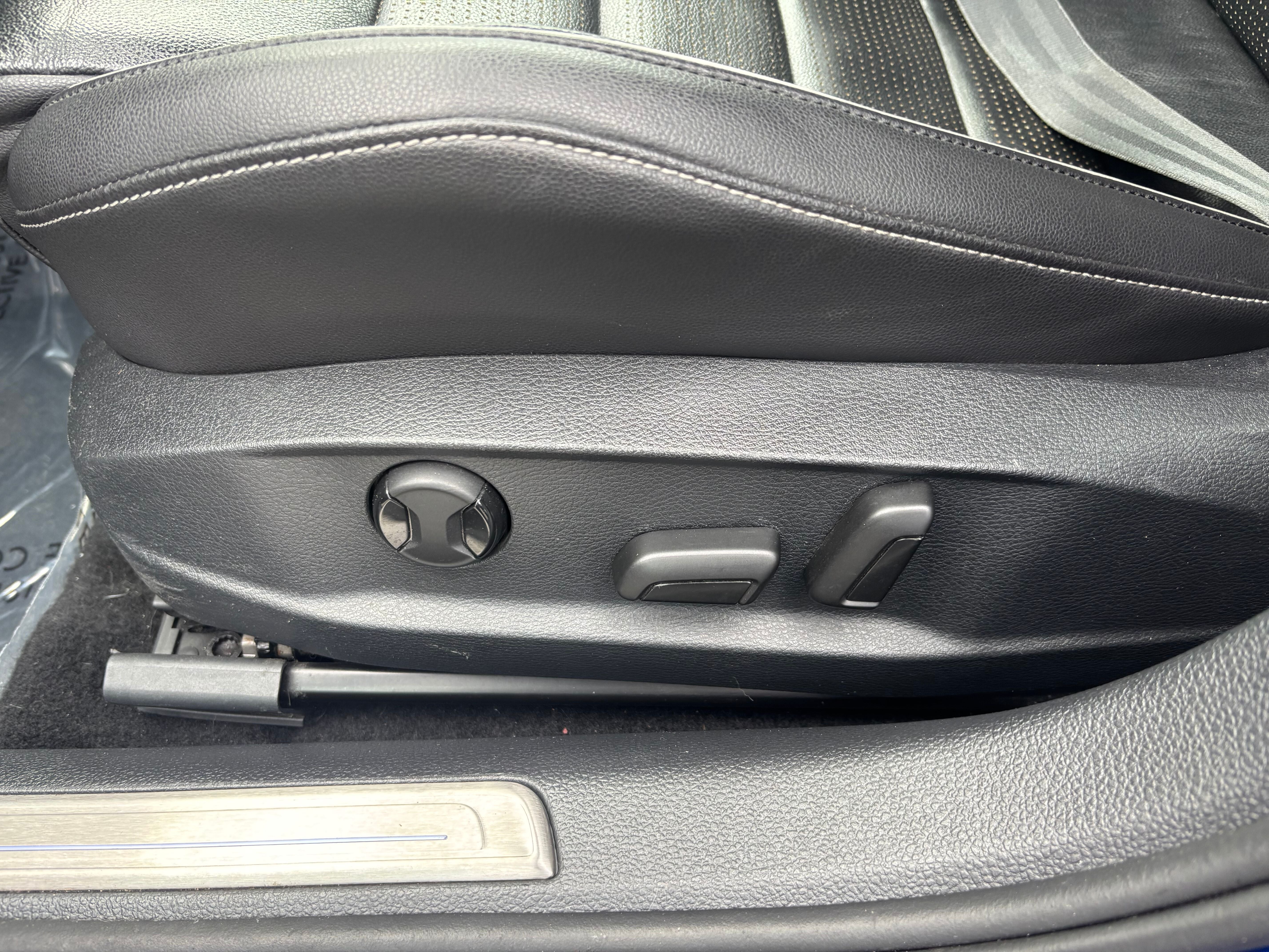 2019 Volkswagen Golf R NA